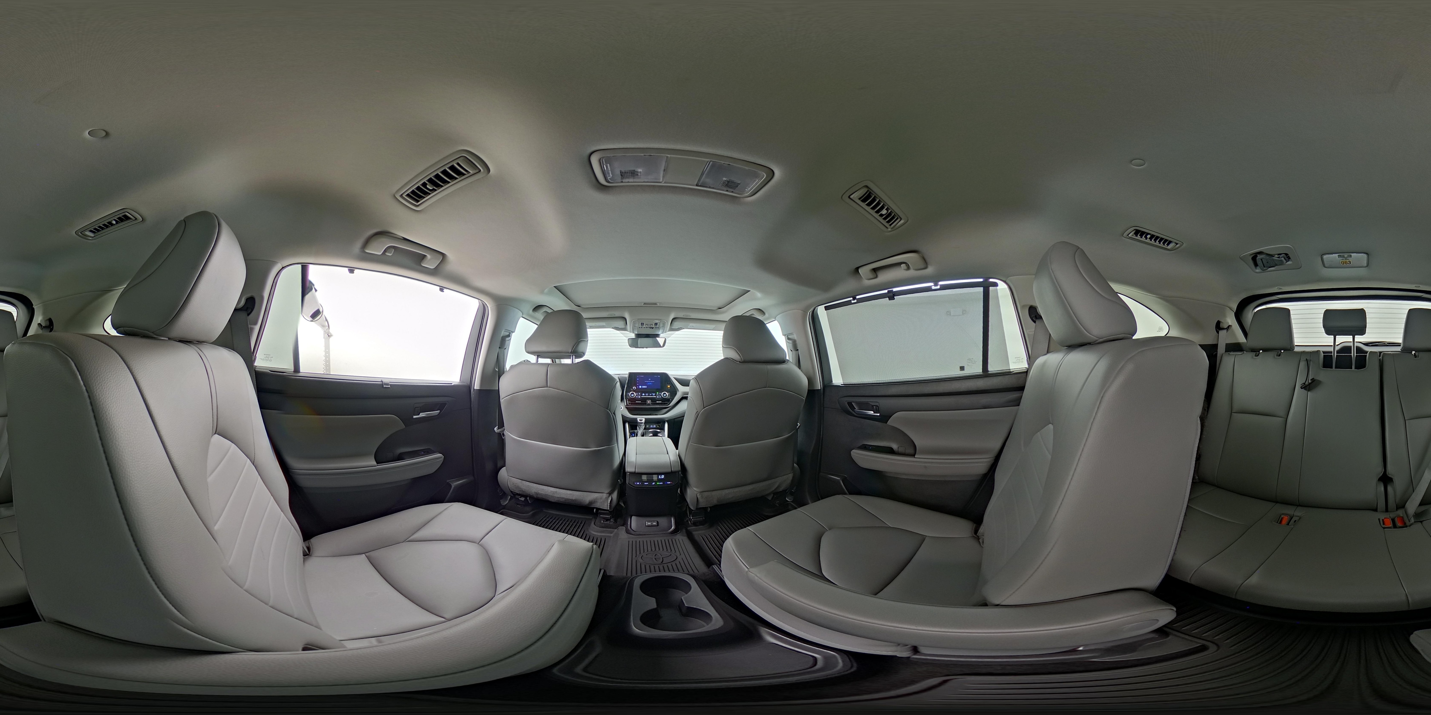 2023 Toyota Highlander XLE - Photo 28