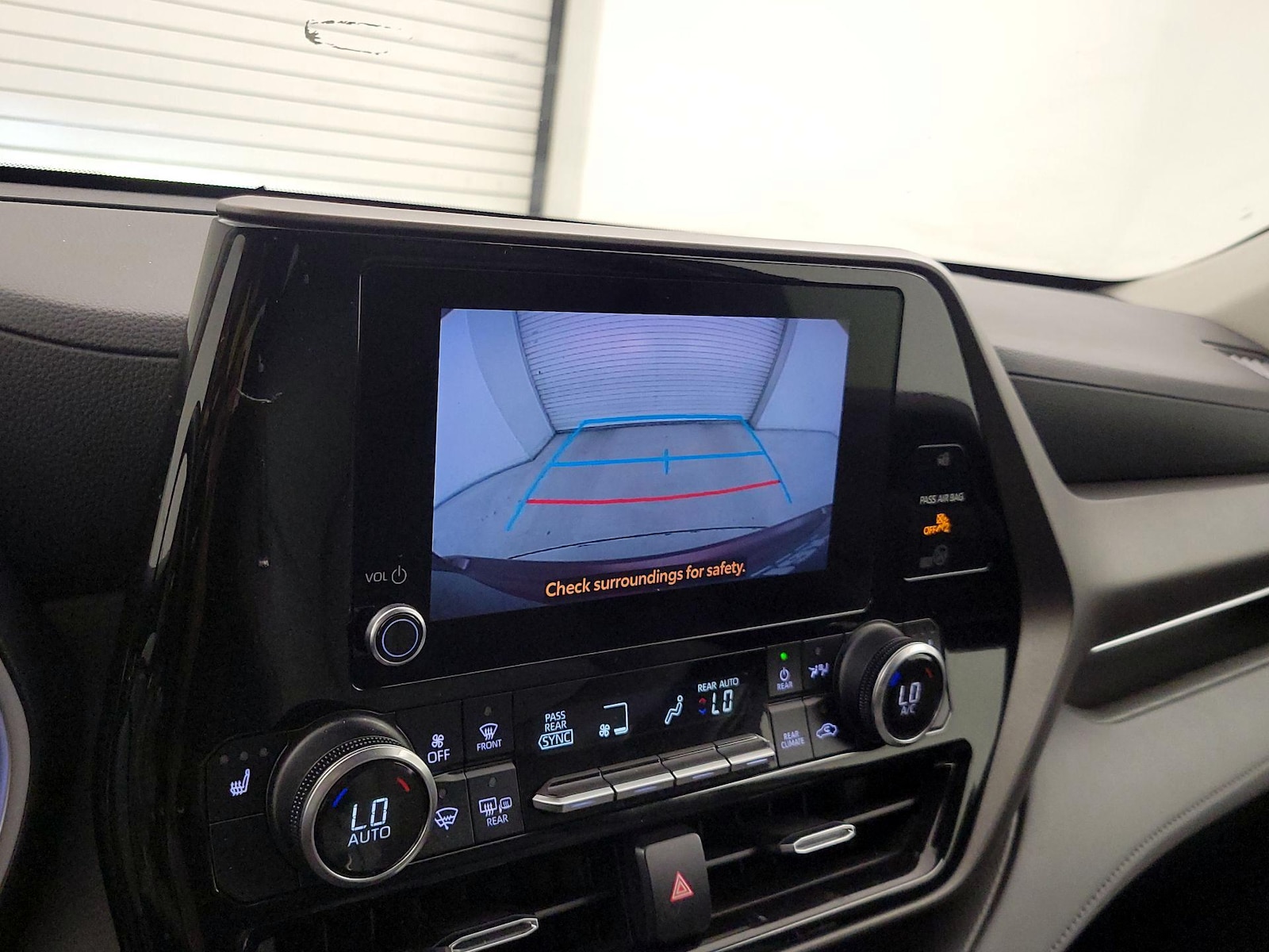 2023 Toyota Highlander XLE - Photo 15