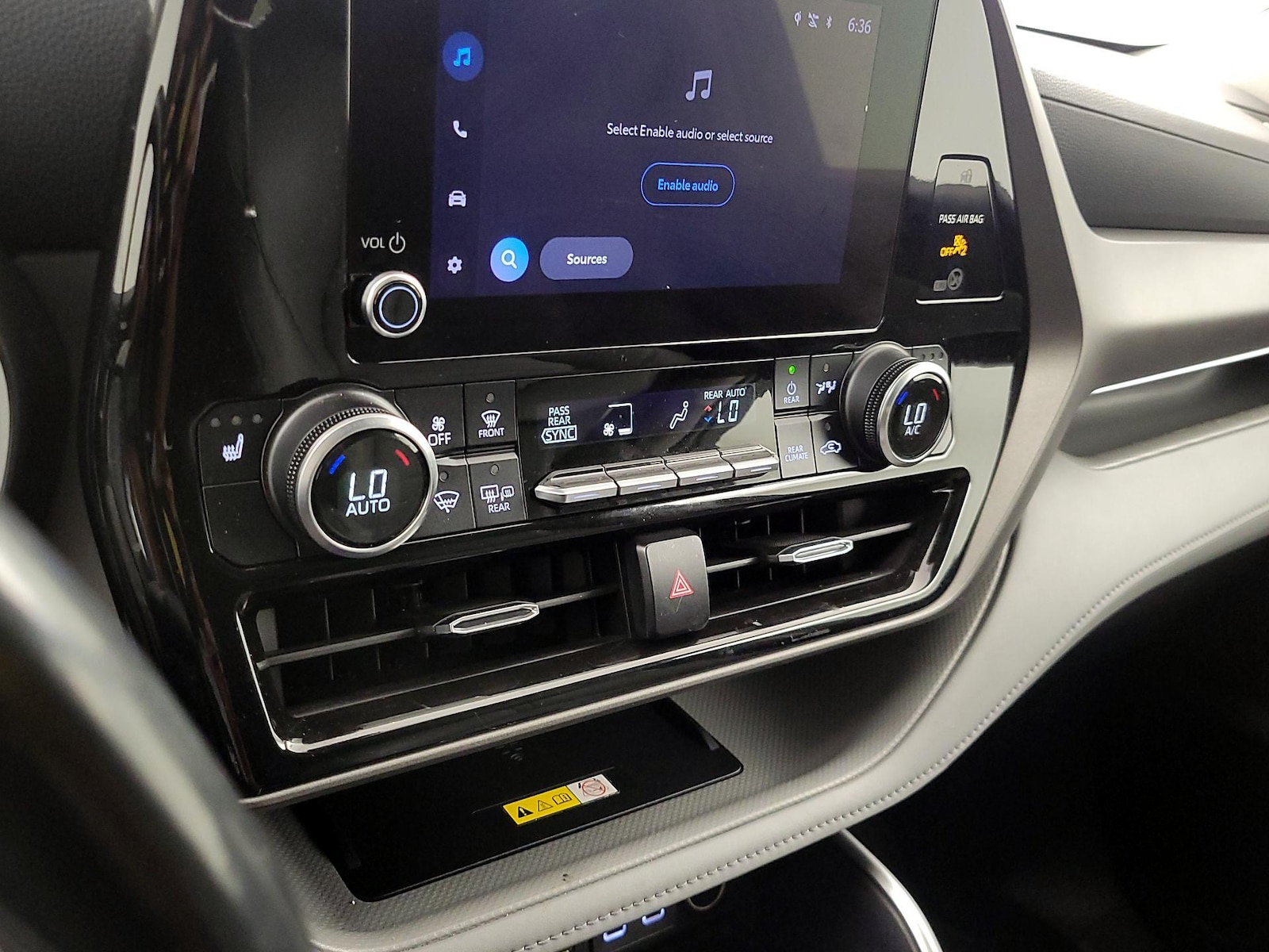 2023 Toyota Highlander XLE - Photo 17