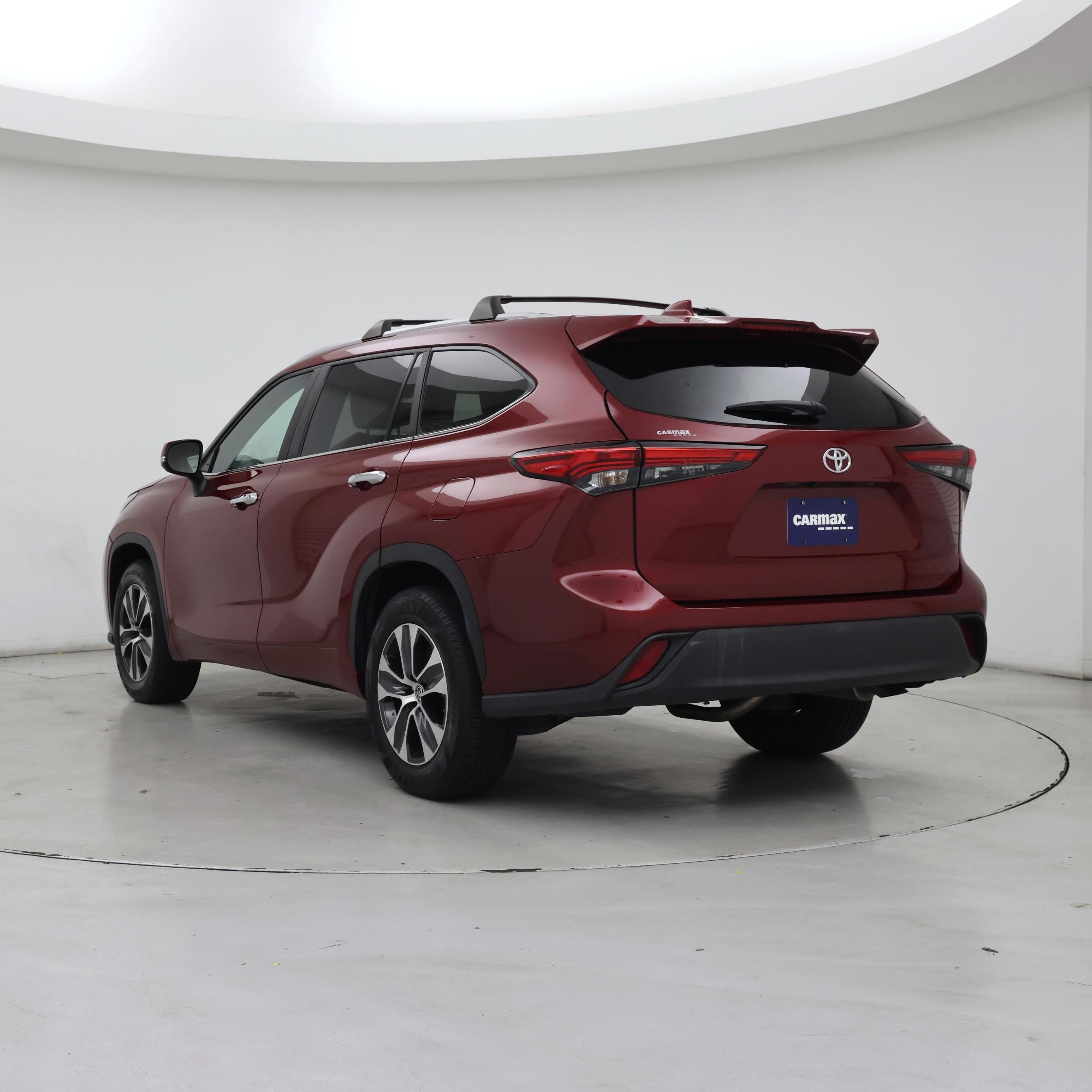 Thumbnail: 2023 Toyota Highlander - 2