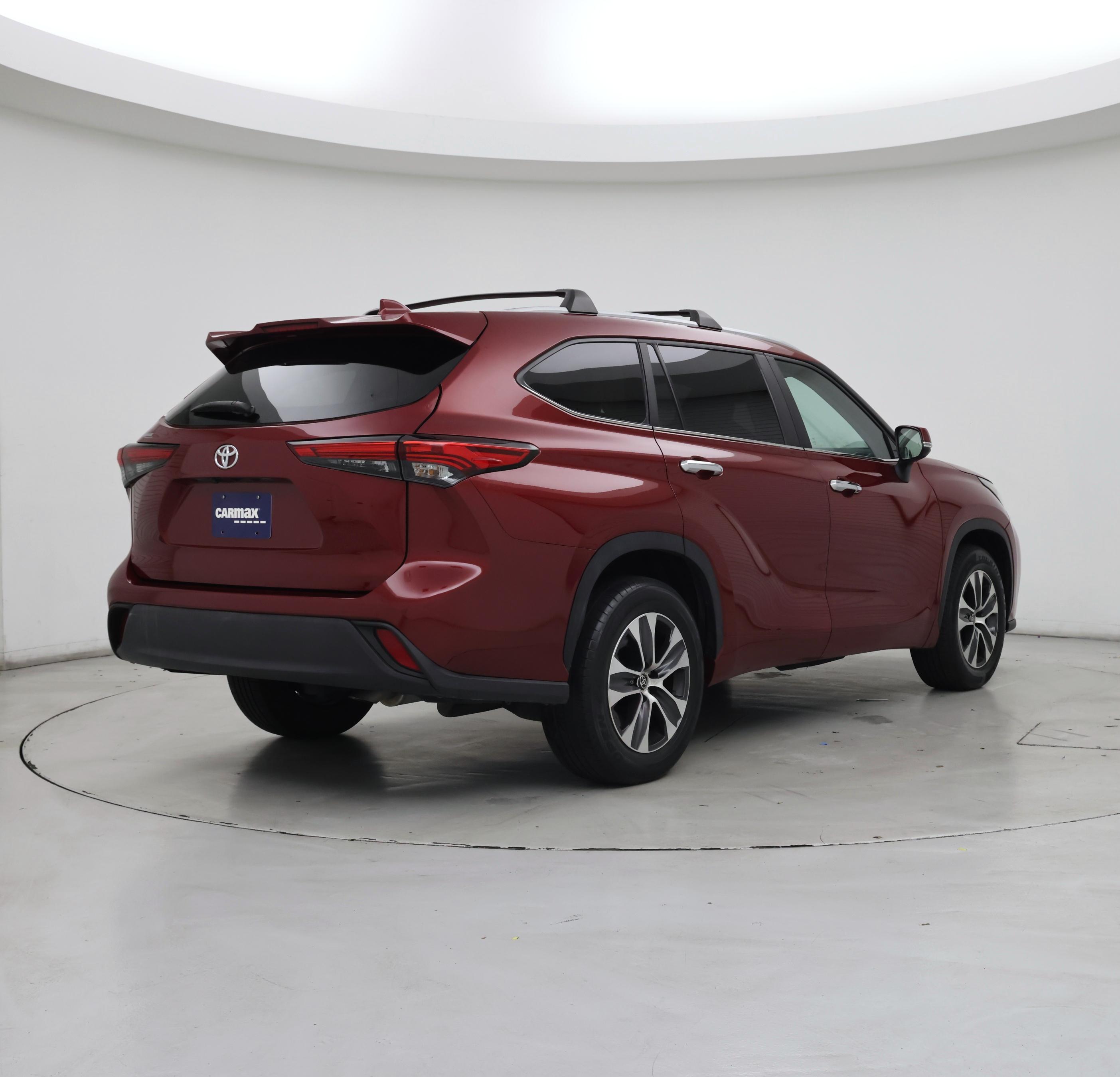 Thumbnail: 2023 Toyota Highlander - 8