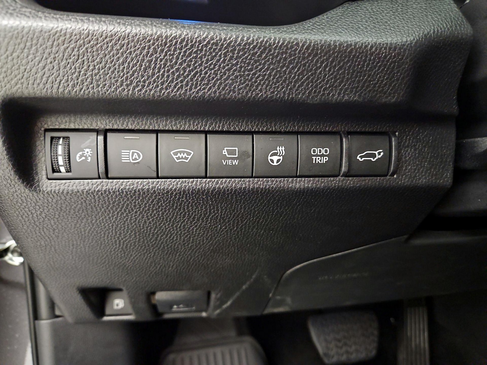 2024 Toyota RAV4 XSE - Photo 14