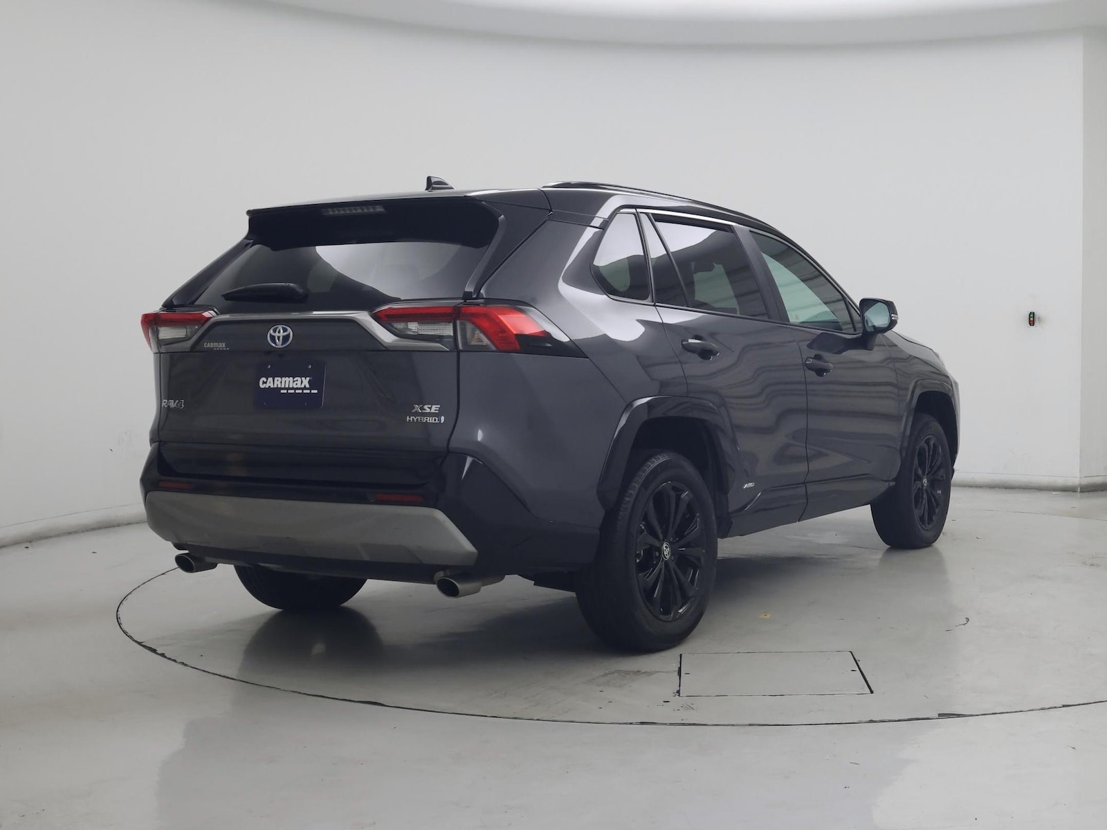 2024 Toyota RAV4 XSE - Photo 9