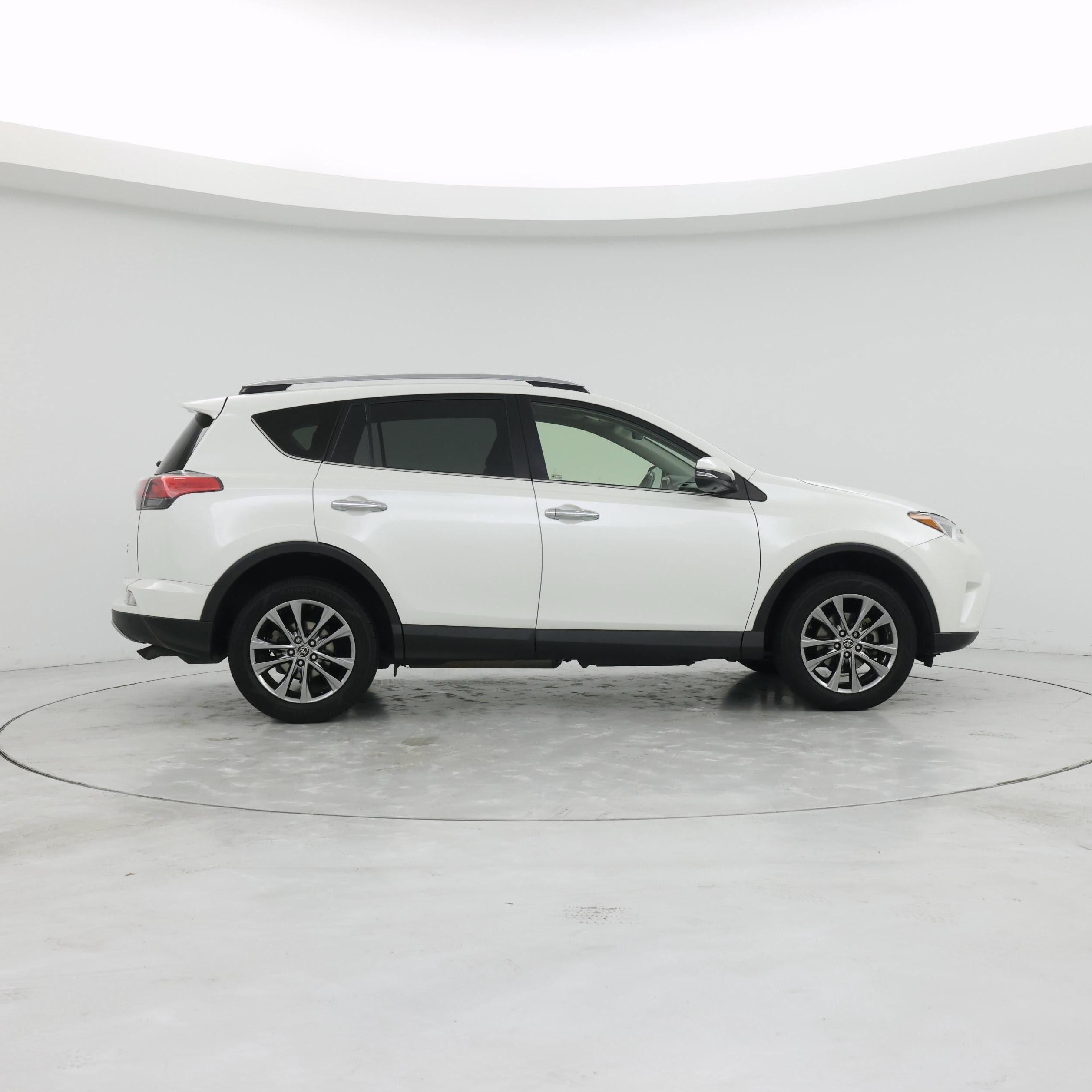 Thumbnail: 2018 Toyota RAV4 - 7