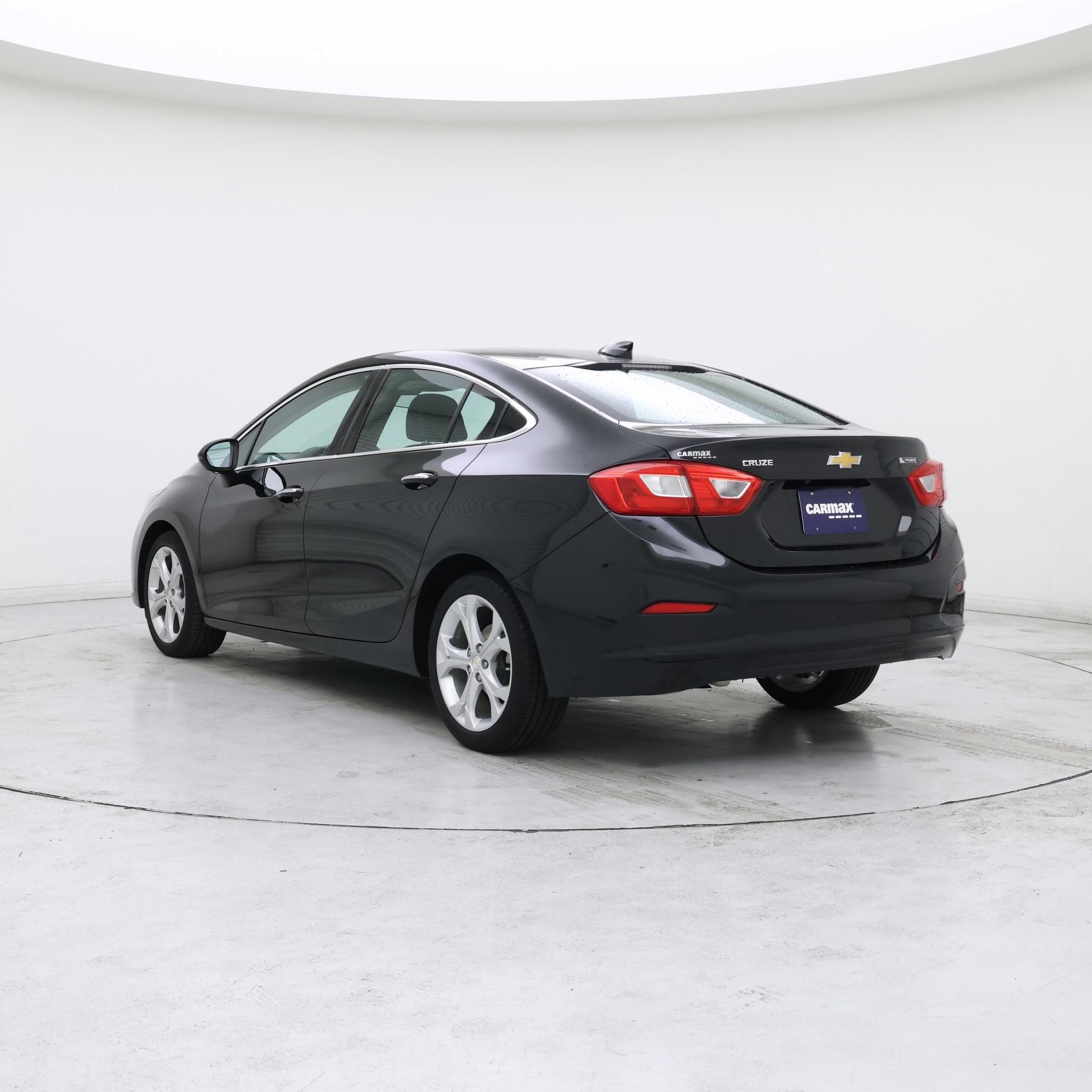 Thumbnail: 2017 Chevrolet Cruze - 2