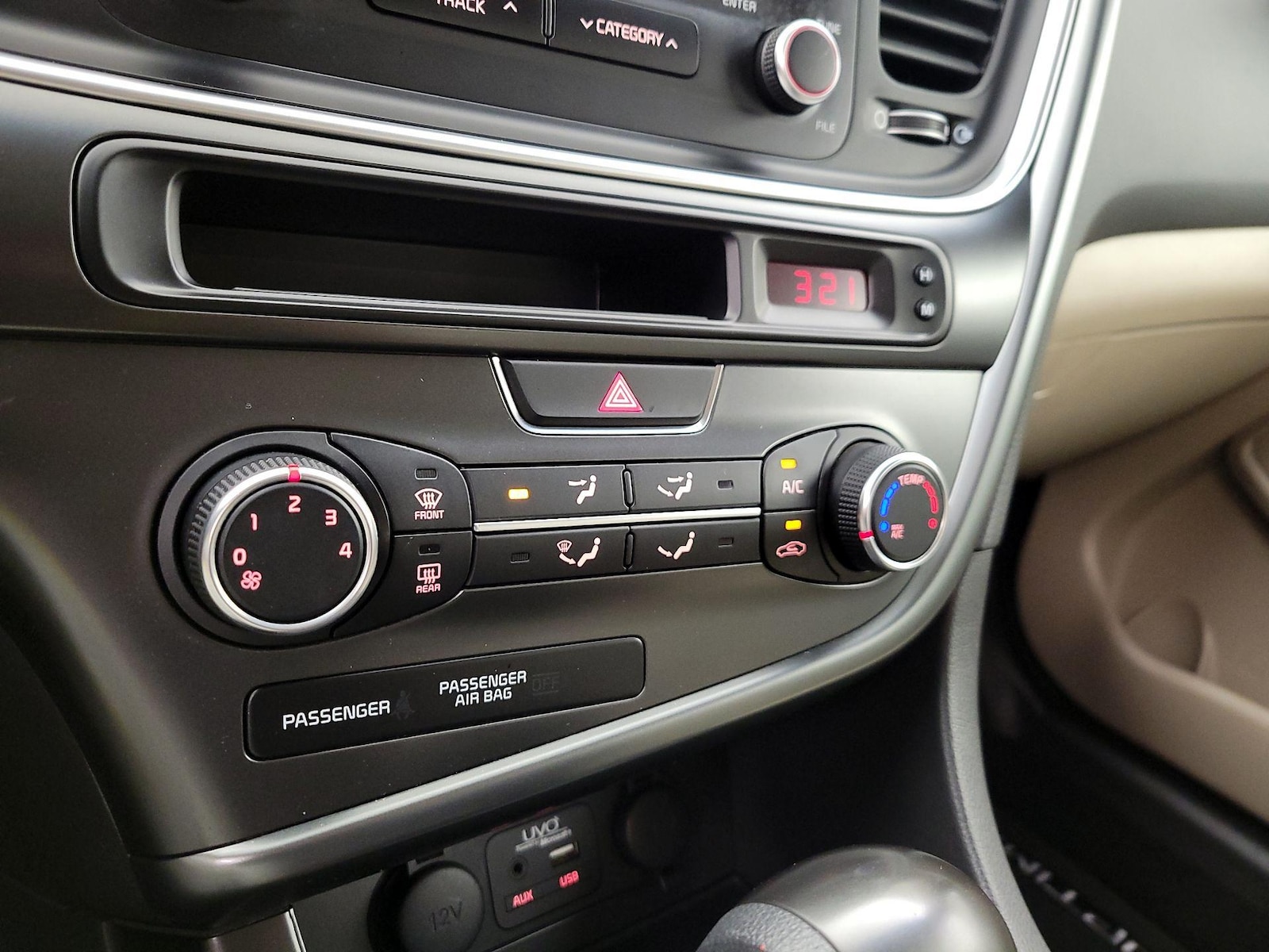 2015 Kia Optima LX - Photo 17
