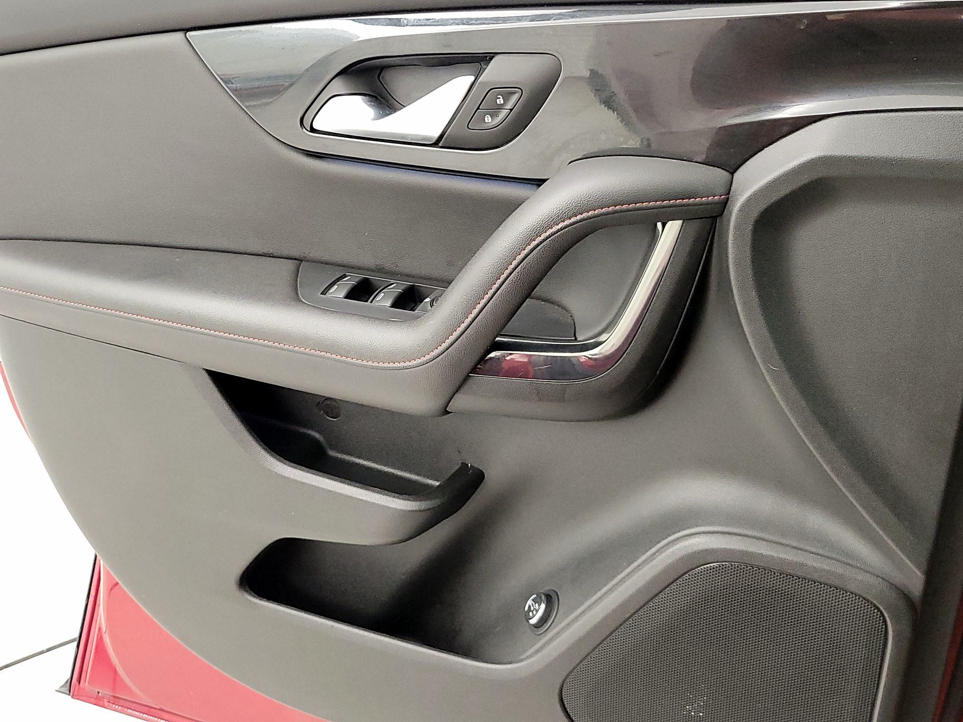 Thumbnail: 2022 Chevrolet Blazer - 12