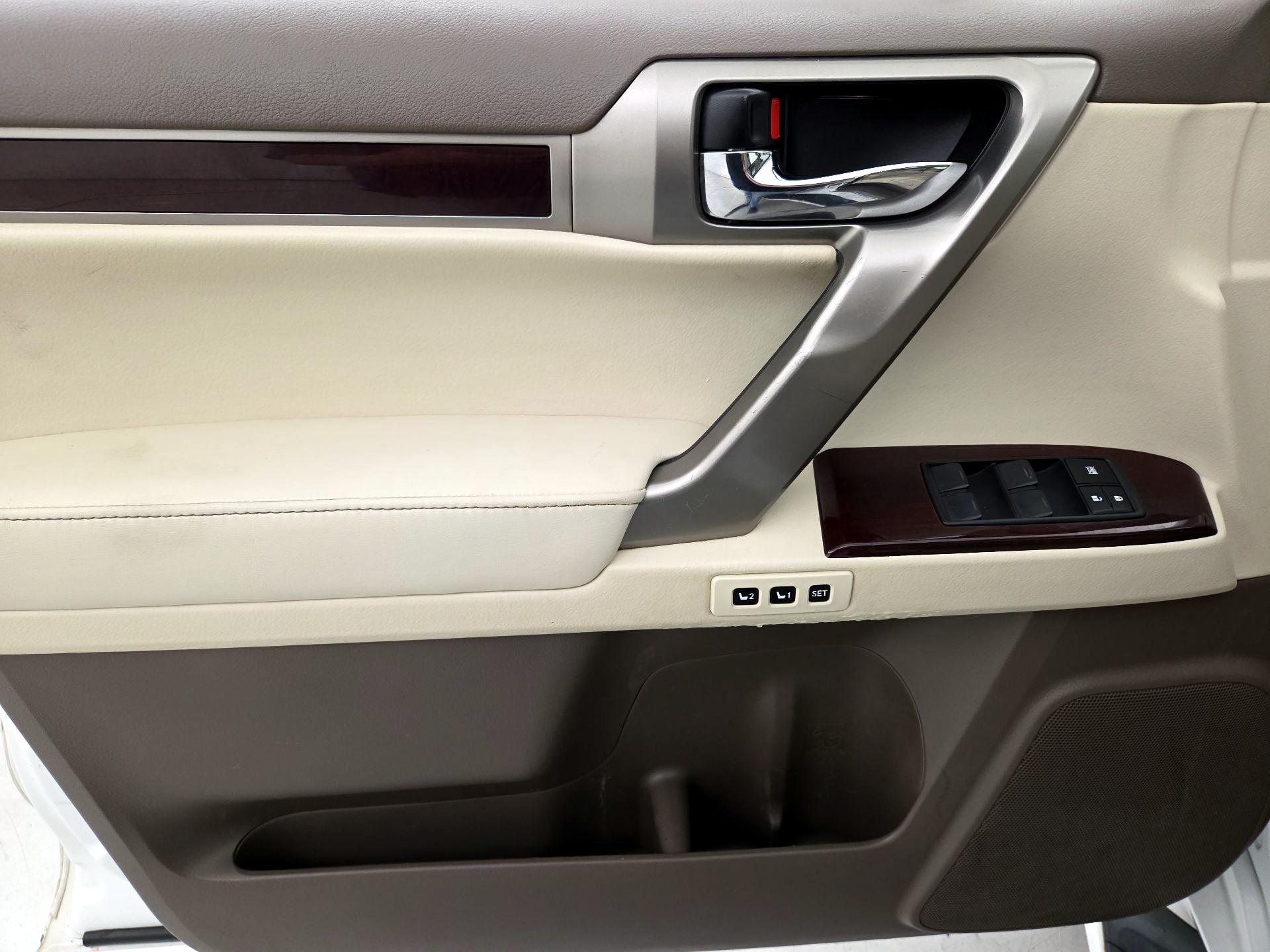 Thumbnail: 2018 Lexus GX - 12