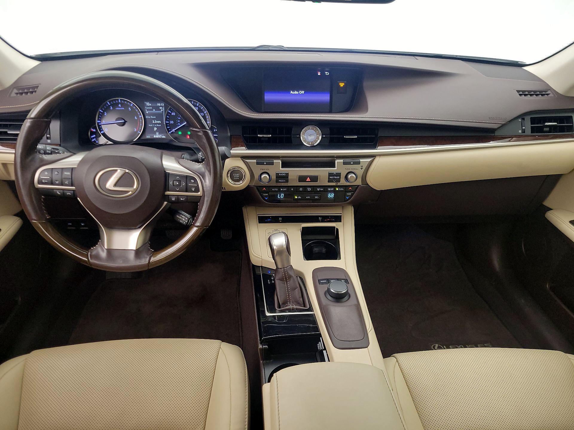 Thumbnail: 2017 Lexus ES - 9