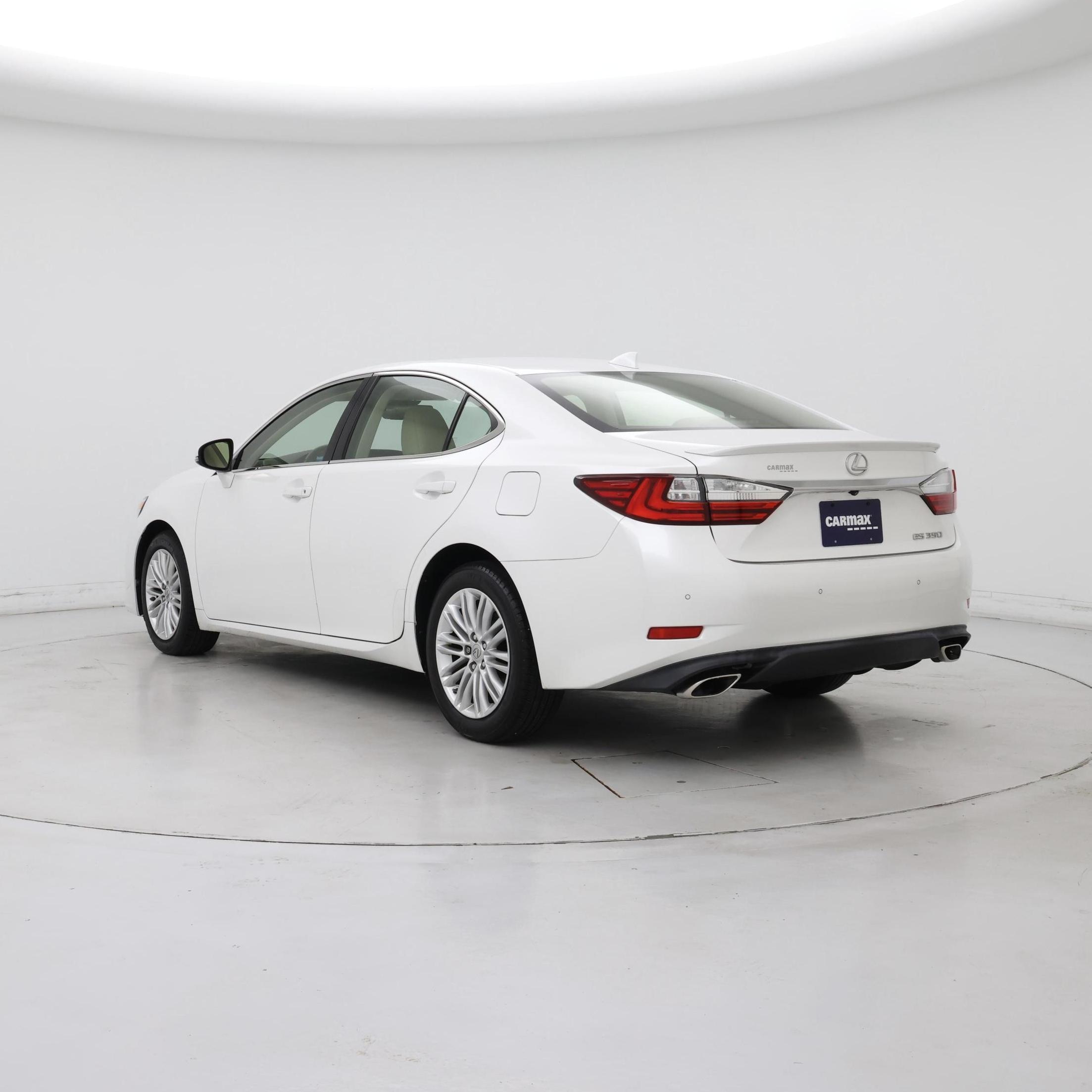 Thumbnail: 2017 Lexus ES - 2