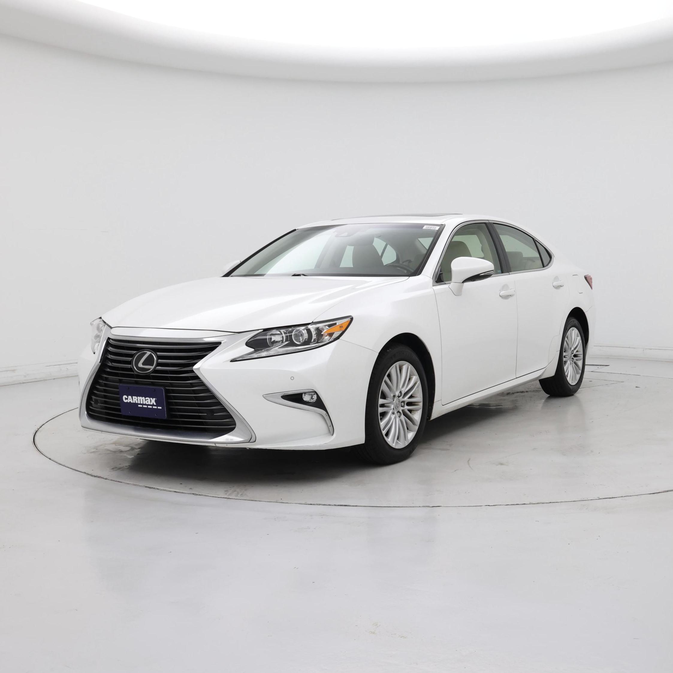 Thumbnail: 2017 Lexus ES - 4