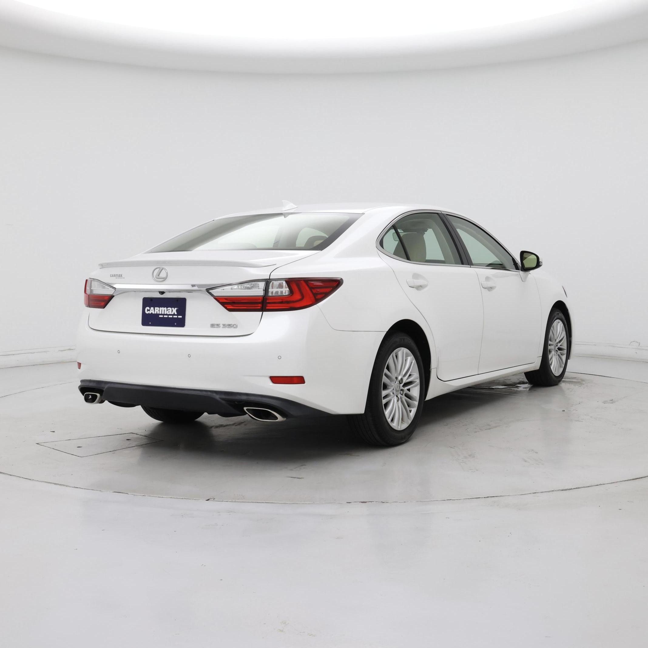 Thumbnail: 2017 Lexus ES - 8