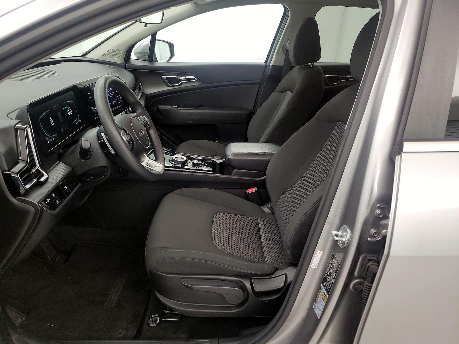 2023 Kia Sportage LX Hybrid - Photo 12