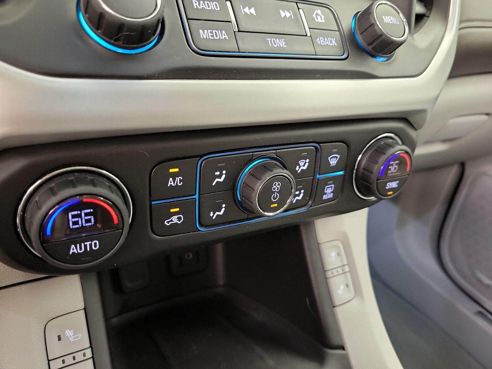 Thumbnail: 2019 GMC Acadia - 16