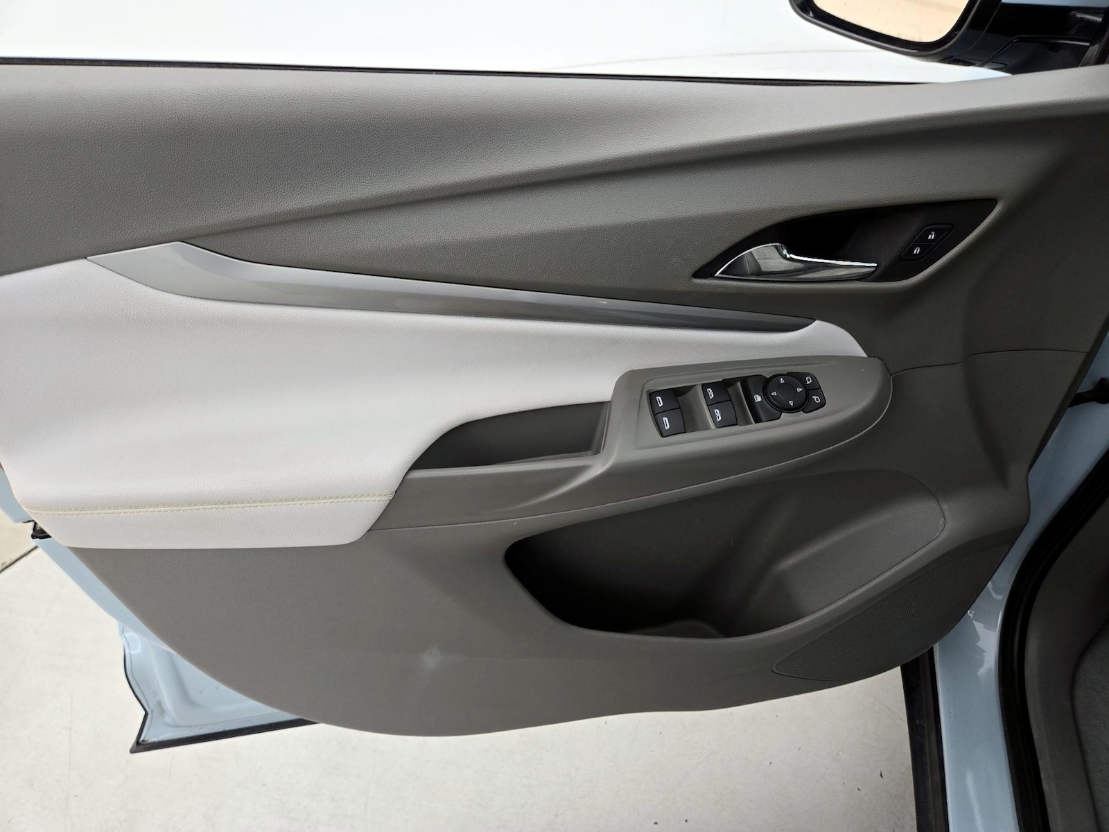 2022 Chevrolet Bolt EUV Premier - Photo 13