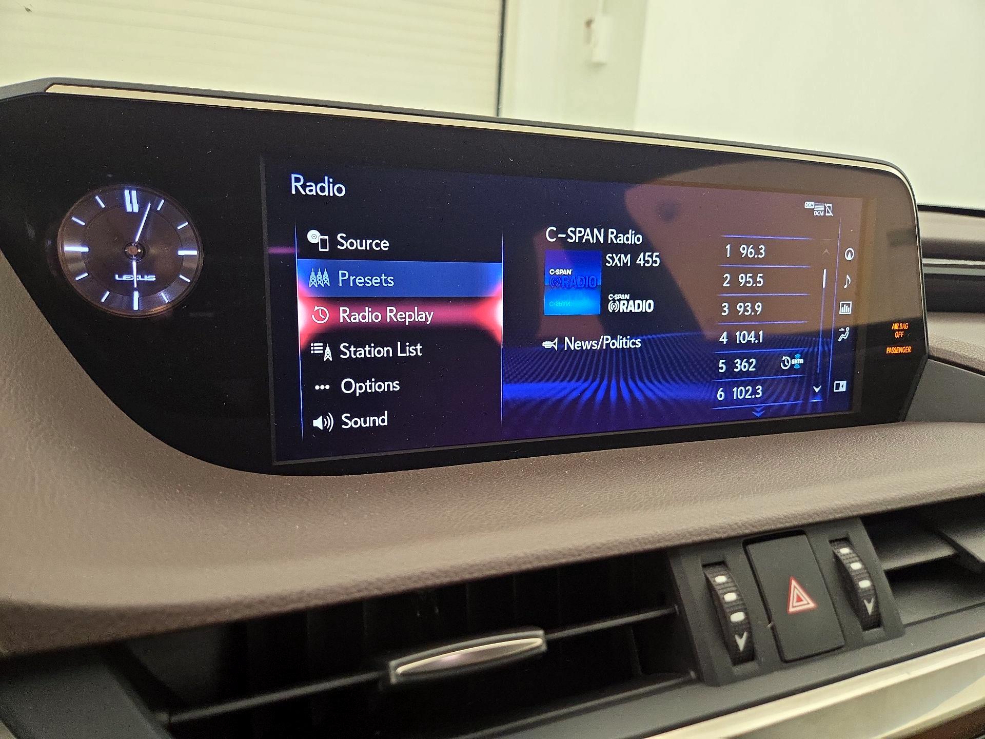 Thumbnail: 2019 Lexus ES - 16