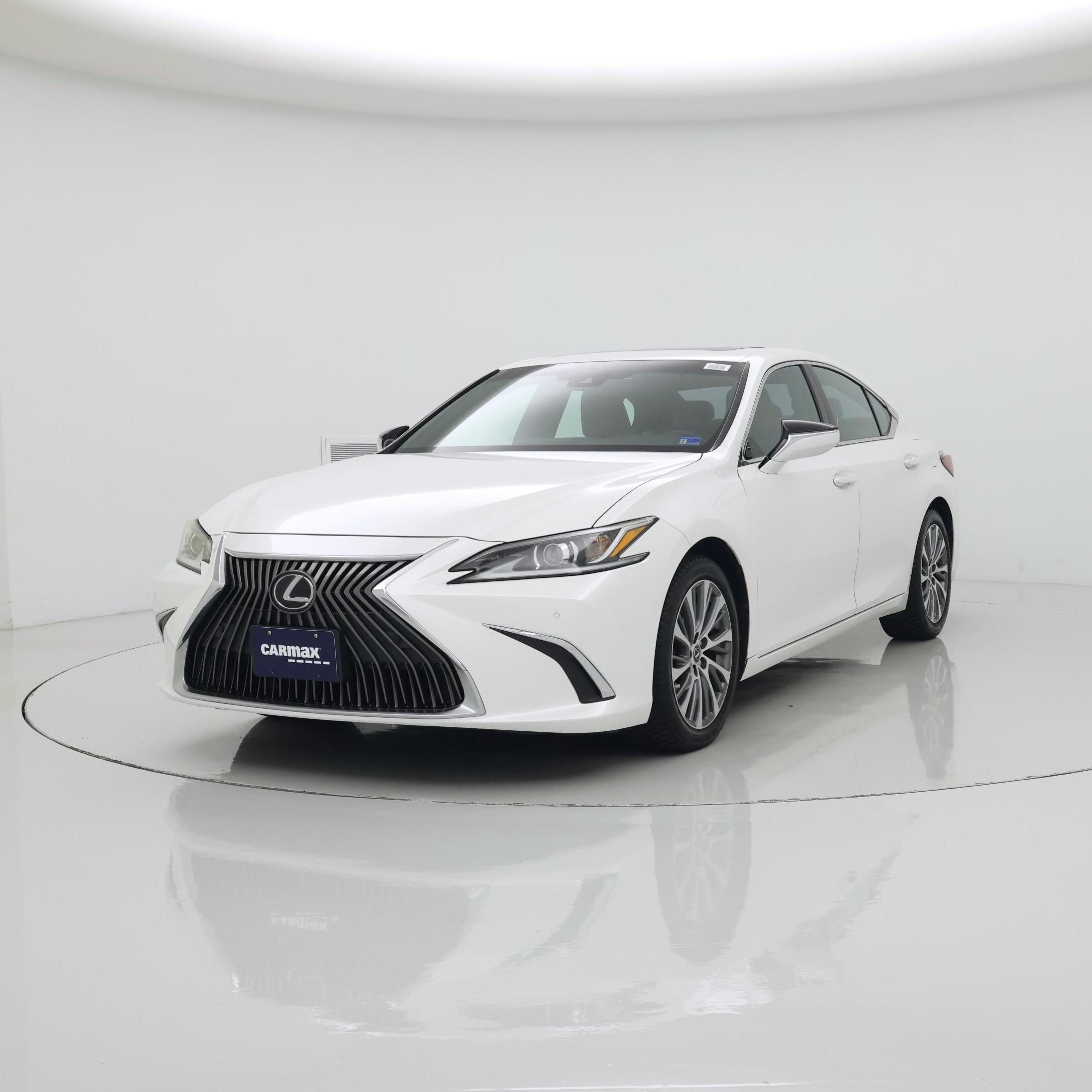 Thumbnail: 2019 Lexus ES - 4