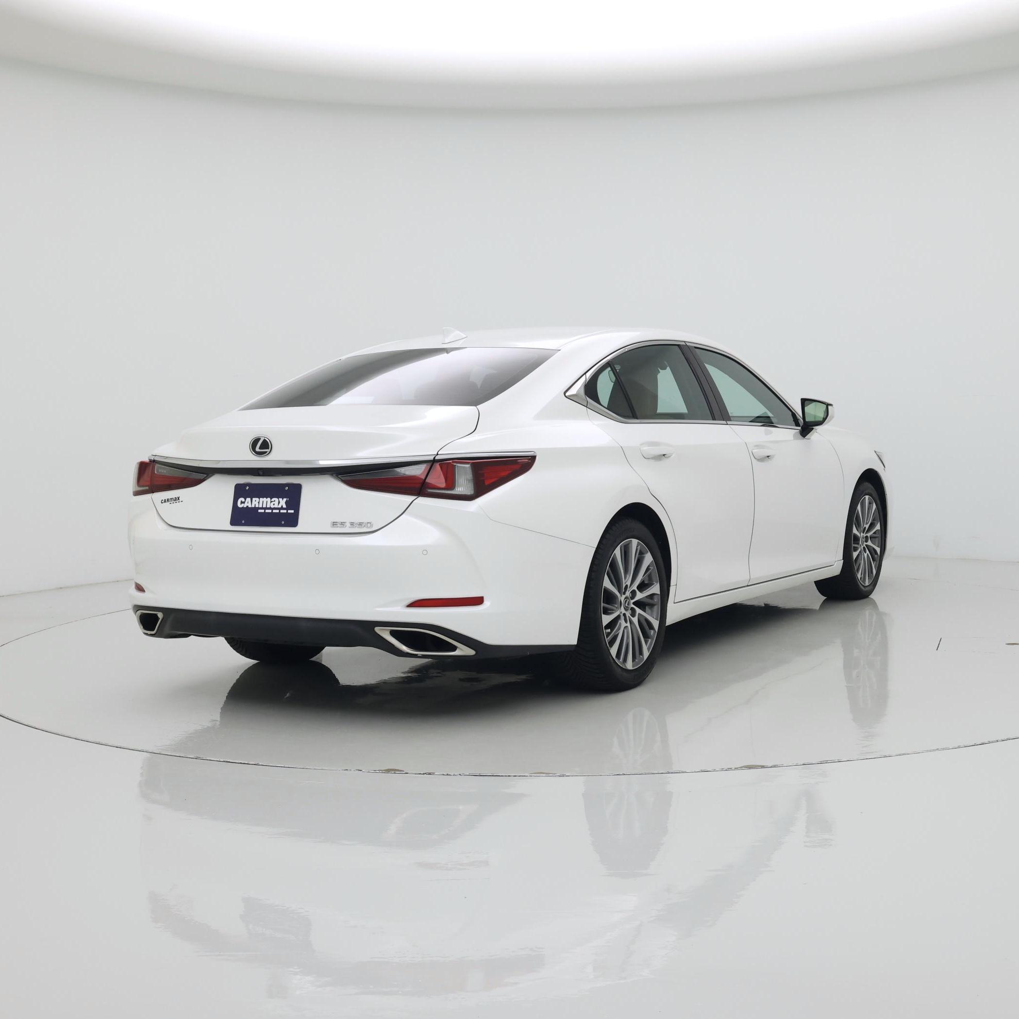 Thumbnail: 2019 Lexus ES - 8
