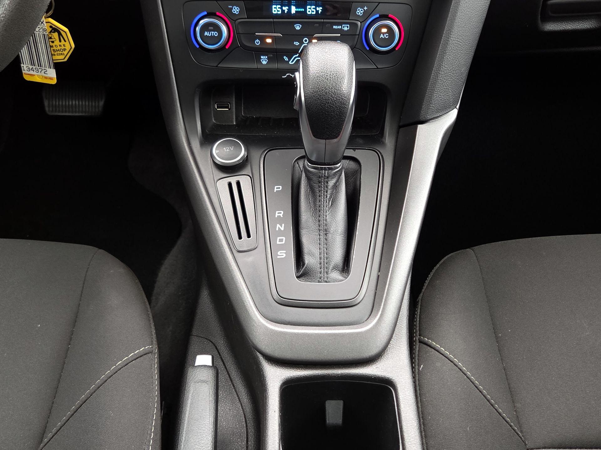 Thumbnail: 2017 Ford Focus - 17