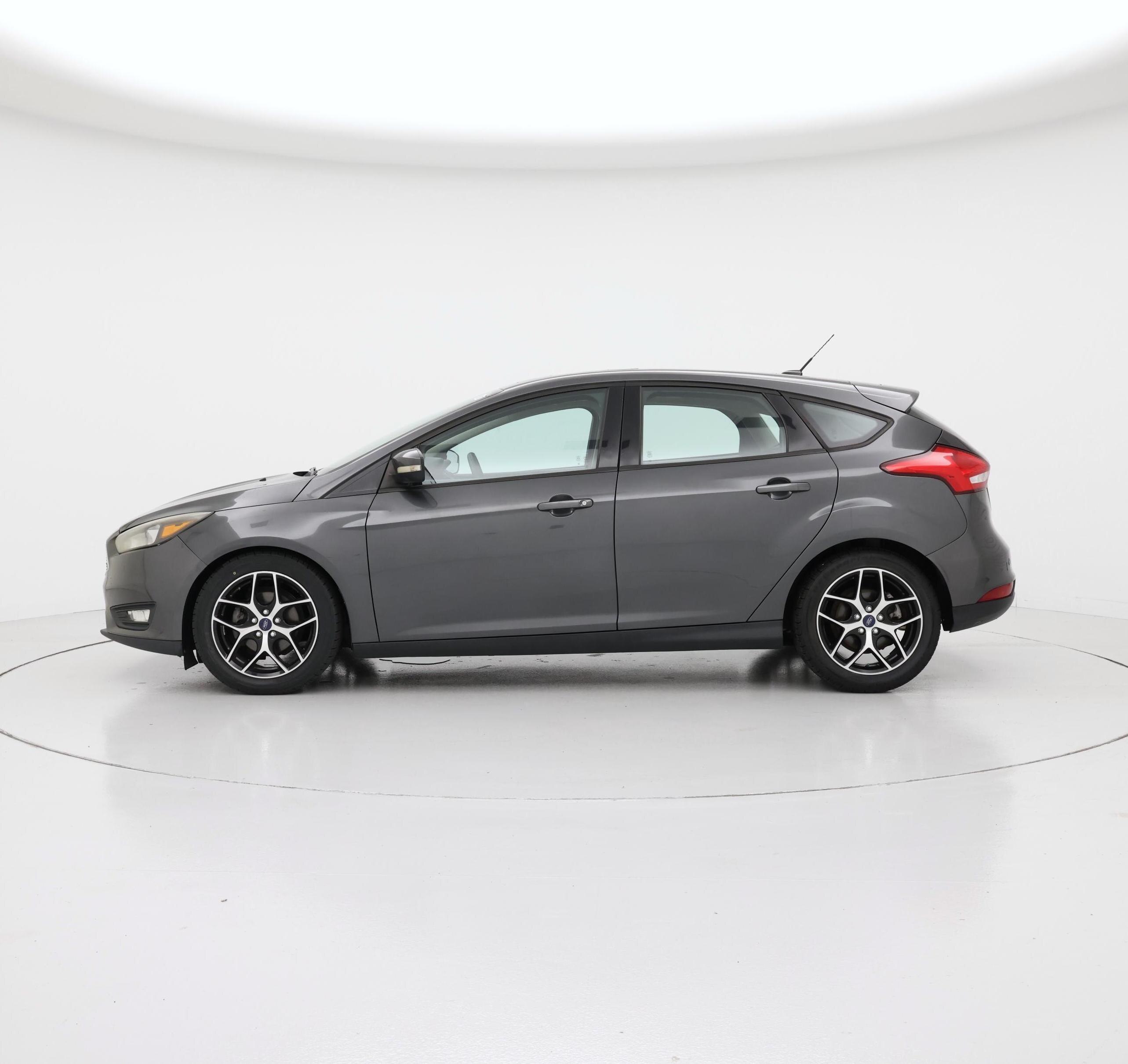 Thumbnail: 2017 Ford Focus - 3