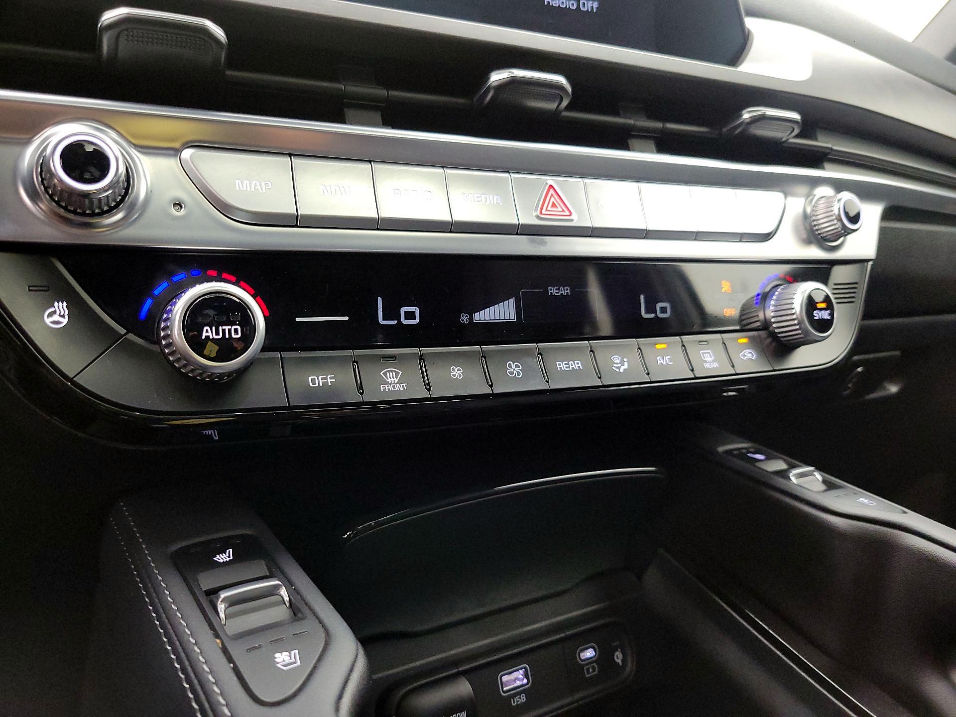 Thumbnail: 2024 Kia Telluride - 17