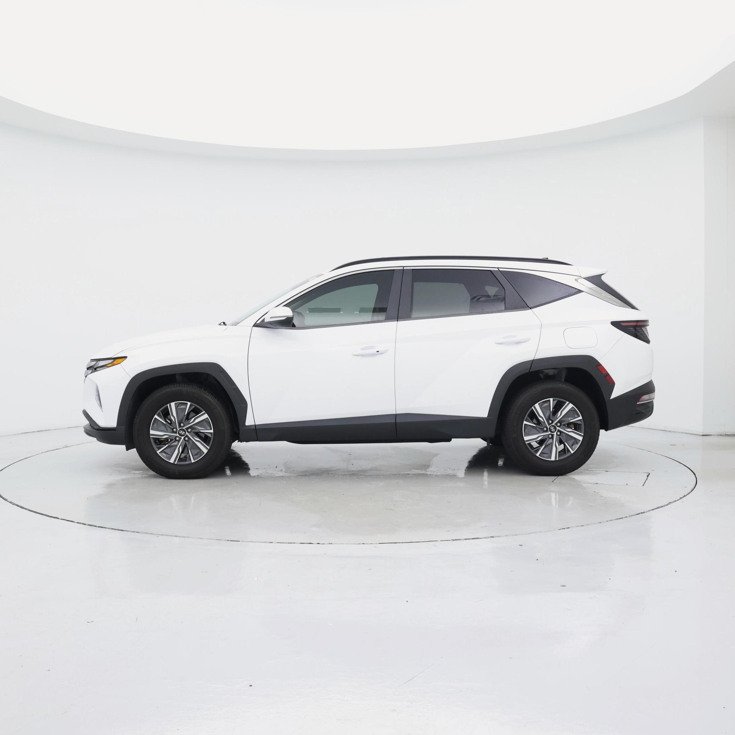 Thumbnail: 2022 Hyundai Tucson - 3