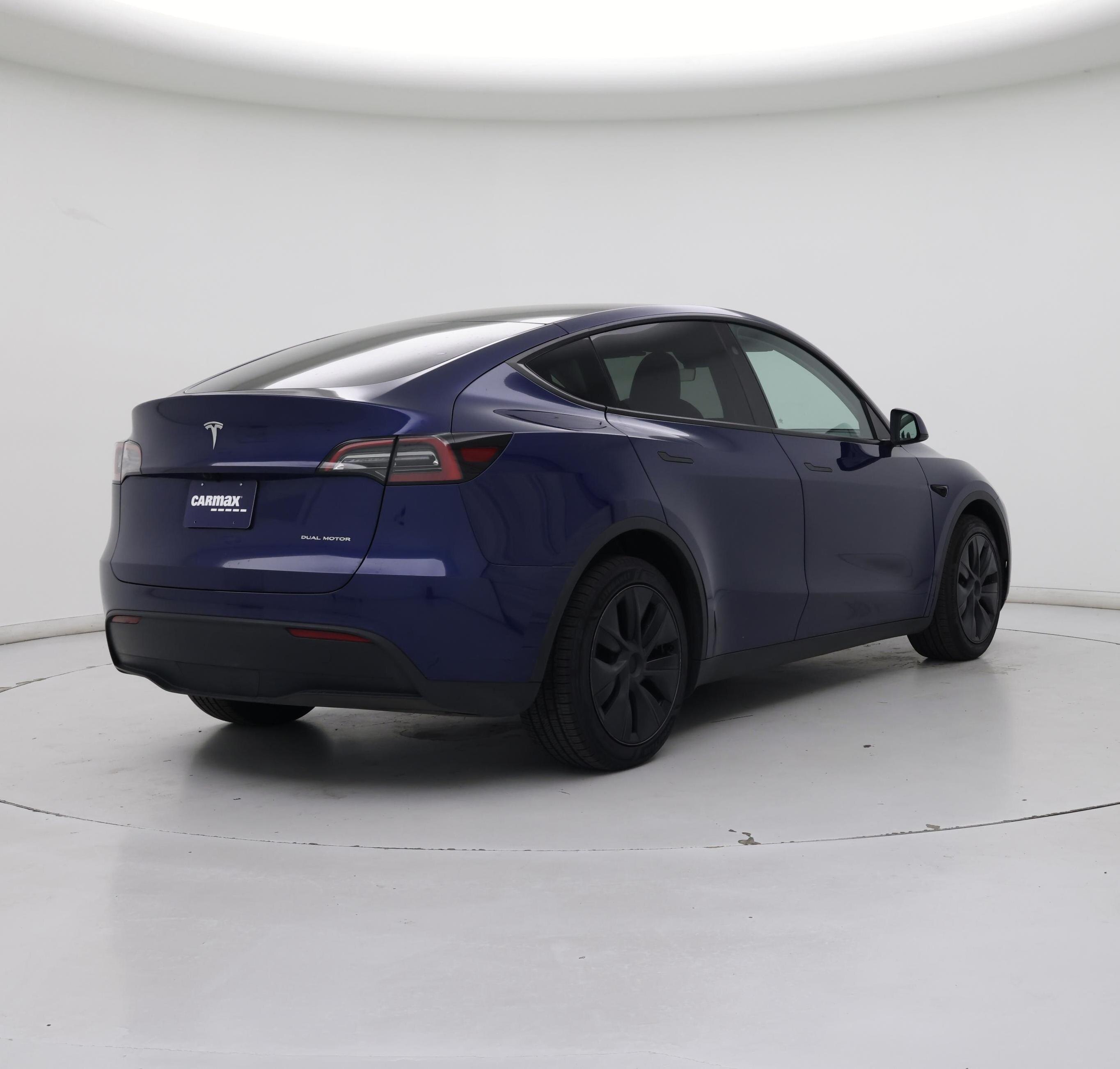 Thumbnail: 2025 Tesla Model Y - 8