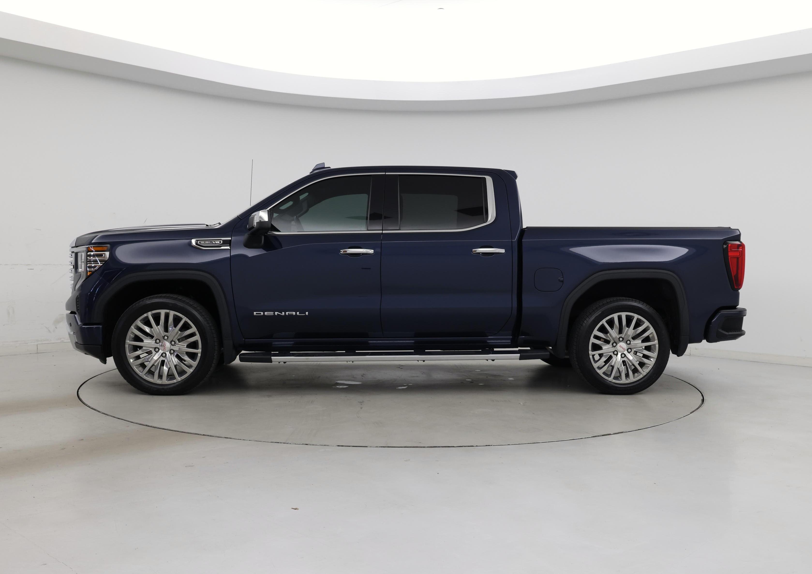 Thumbnail: 2022 GMC Sierra 1500 - 3