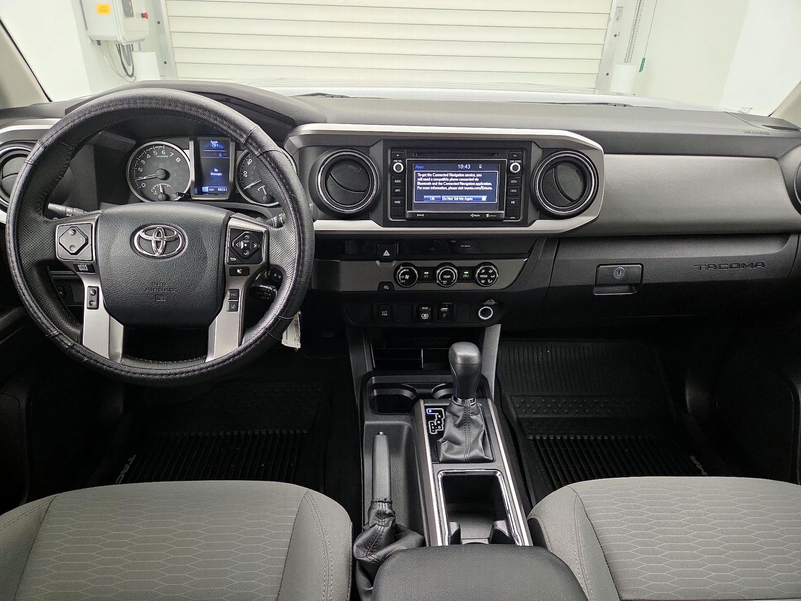 2018 Toyota Tacoma SR5 - Photo 10