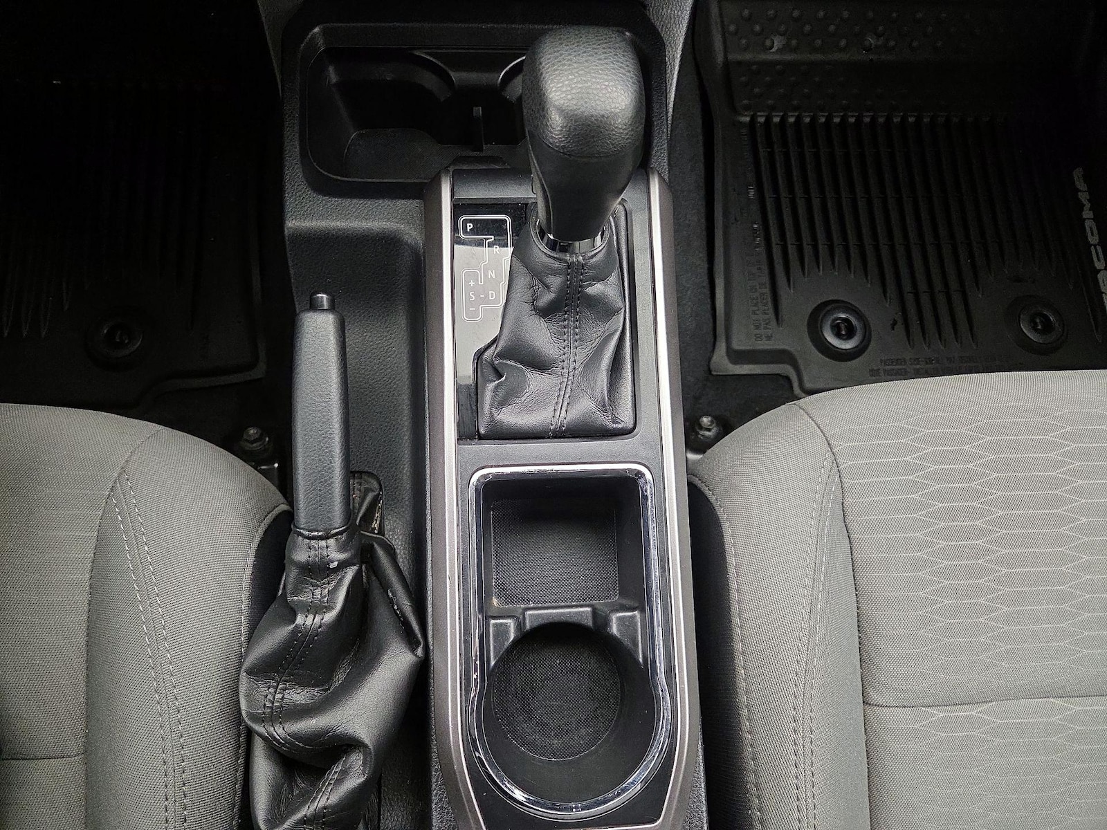 2018 Toyota Tacoma SR5 - Photo 18