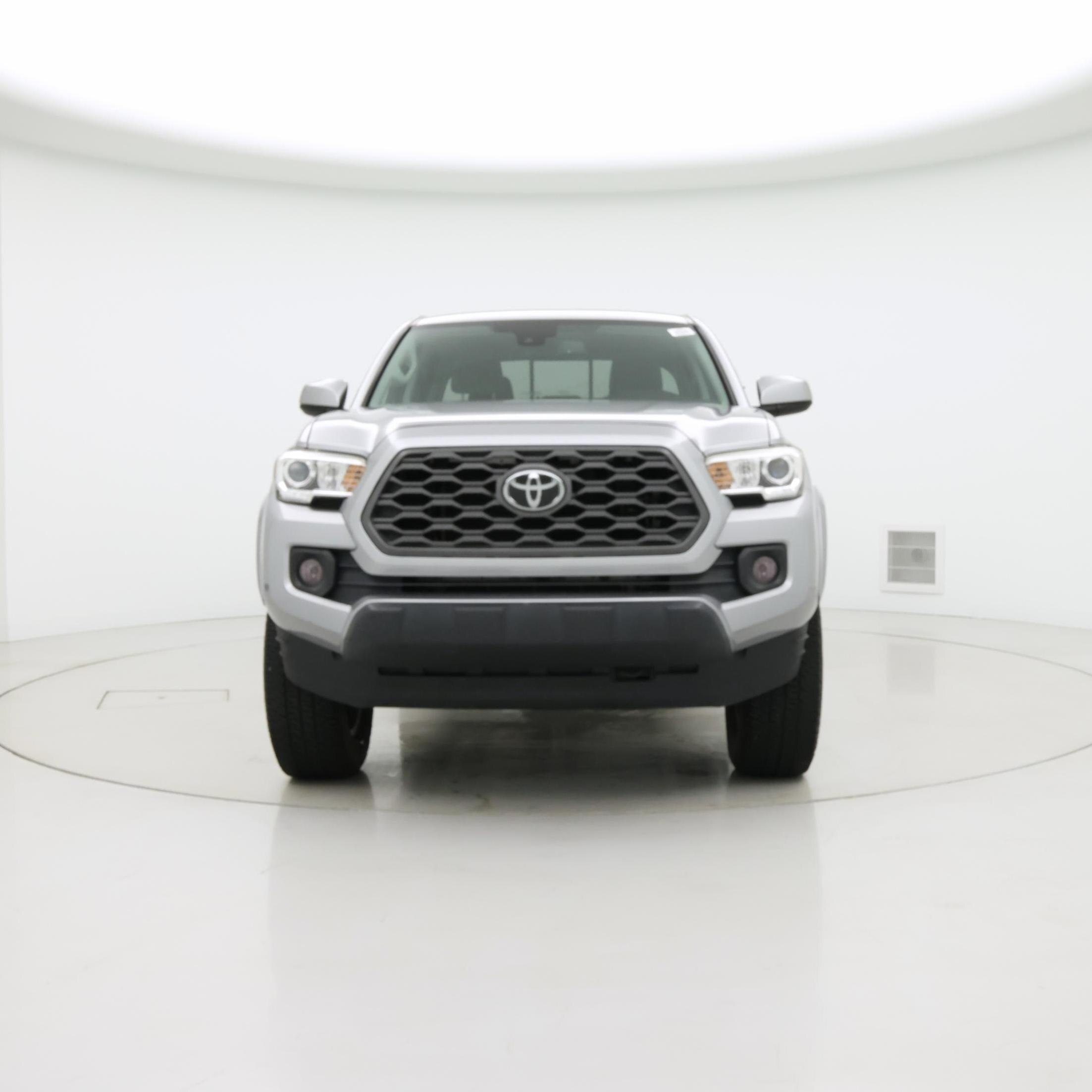 Thumbnail: 2018 Toyota Tacoma - 5