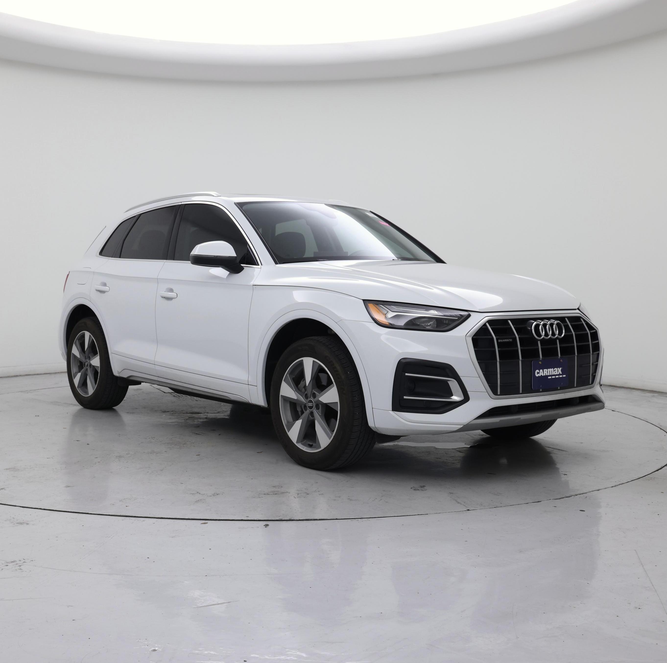 White 2024 Audi Q5 SUV / Crossover All-Wheel Drive Automatic