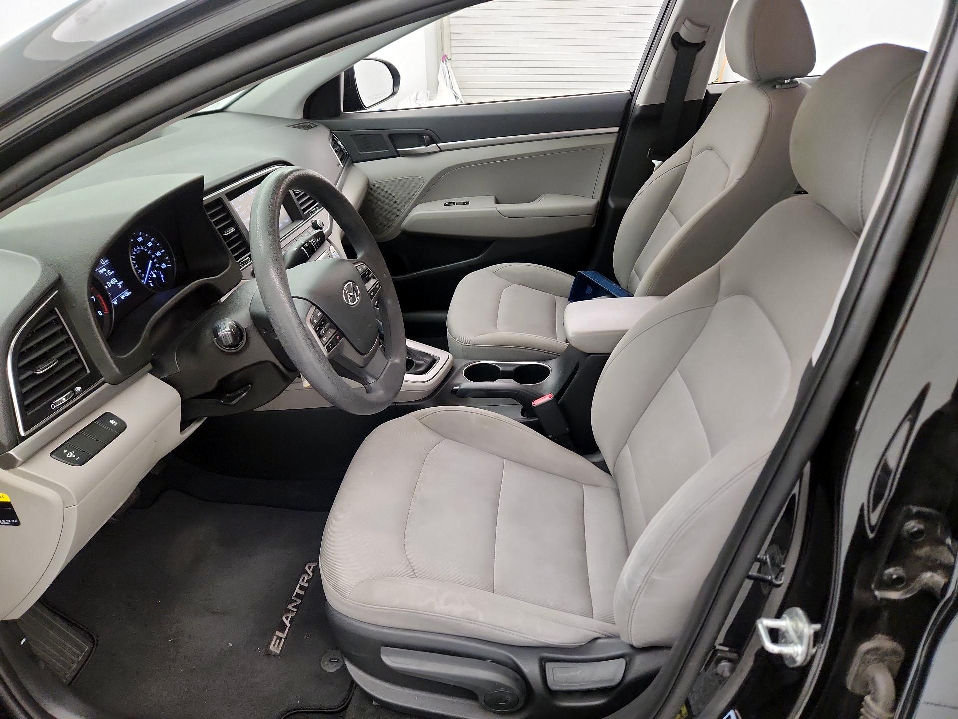 Thumbnail: 2018 Hyundai Elantra - 11