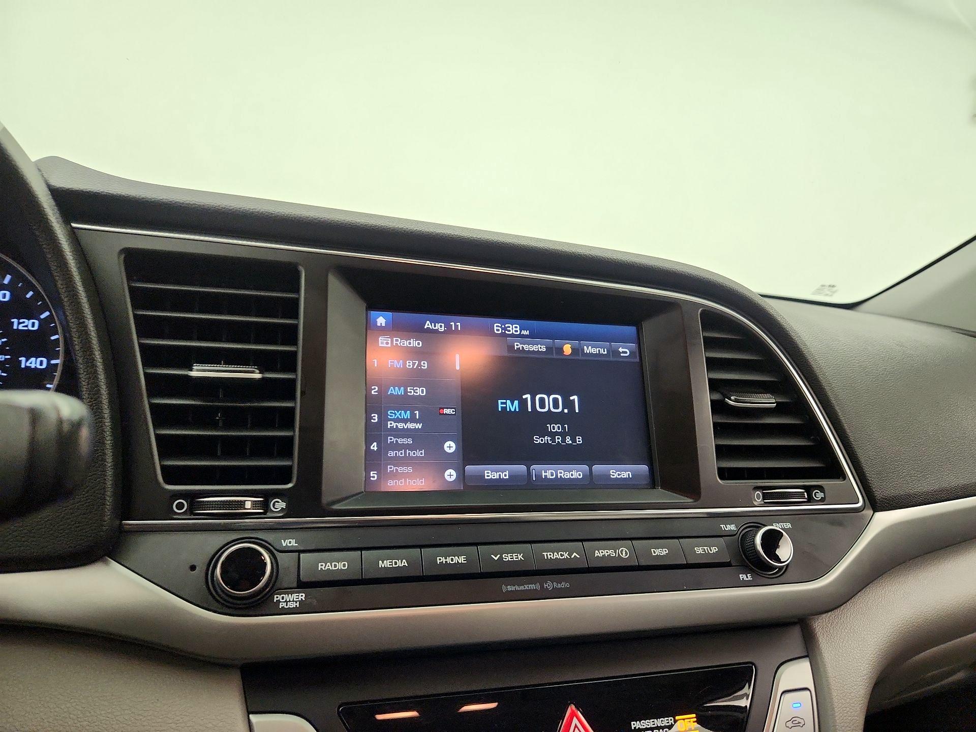 Thumbnail: 2018 Hyundai Elantra - 15