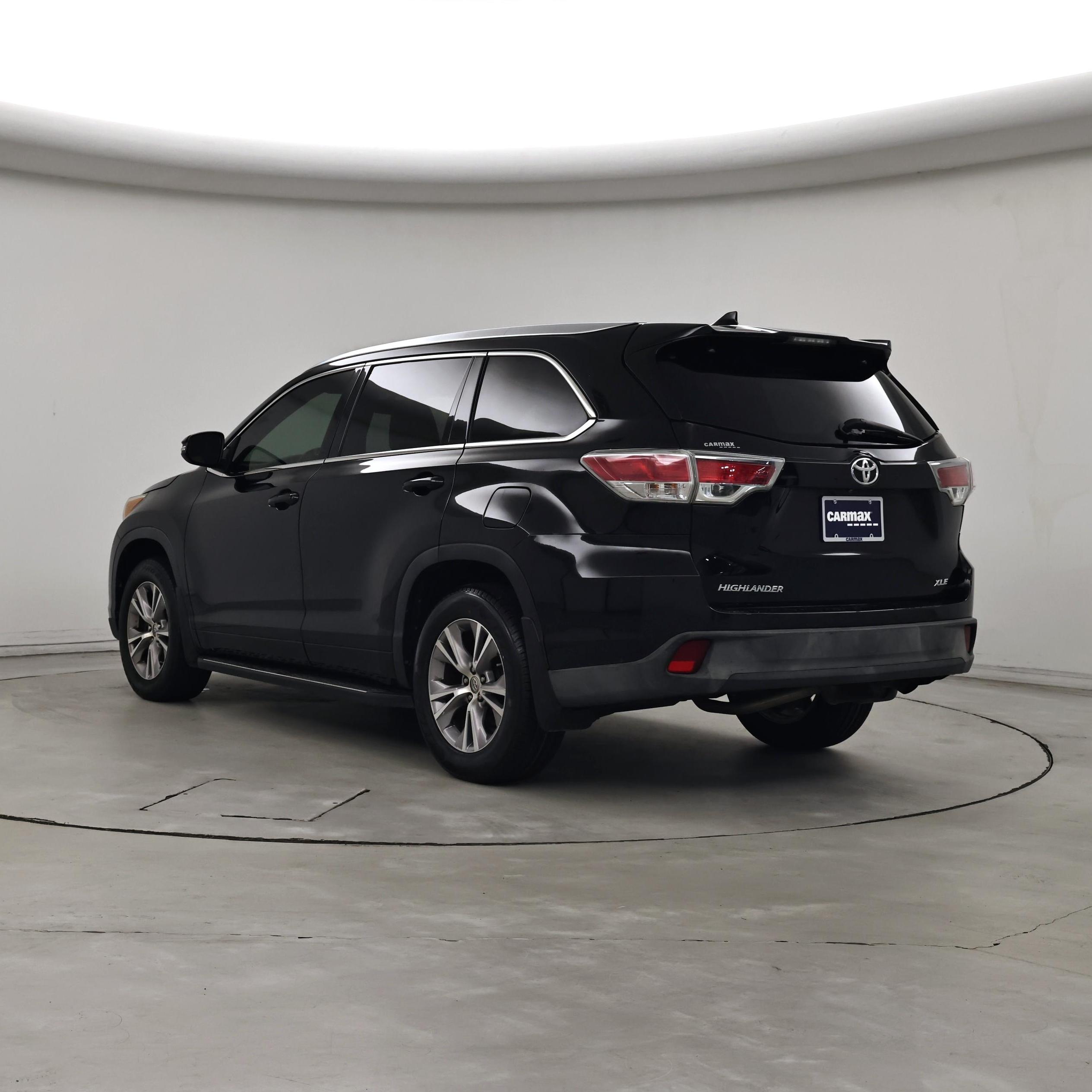 Thumbnail: 2015 Toyota Highlander - 2