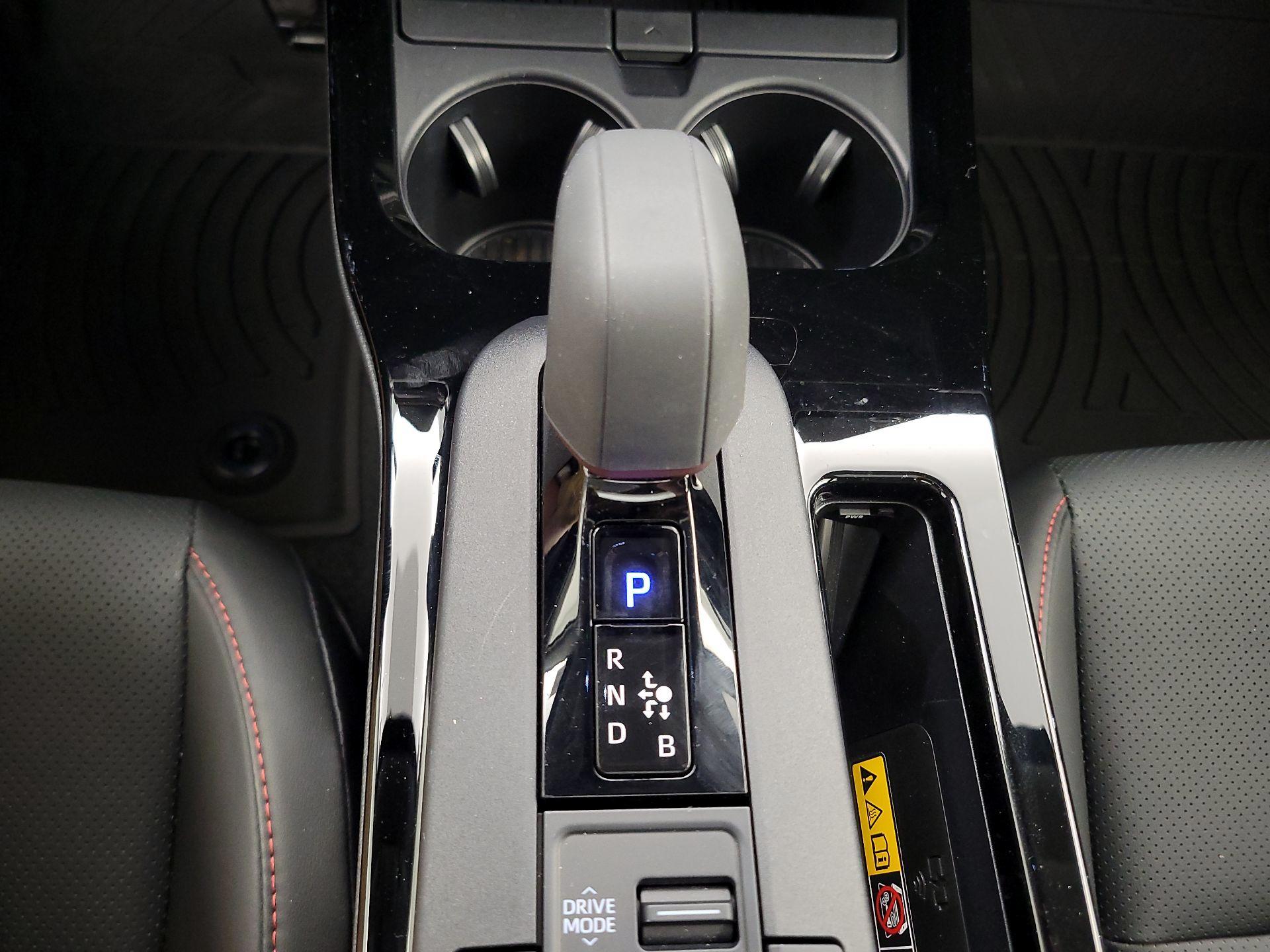 Thumbnail: 2024 Toyota Prius Prime - 17