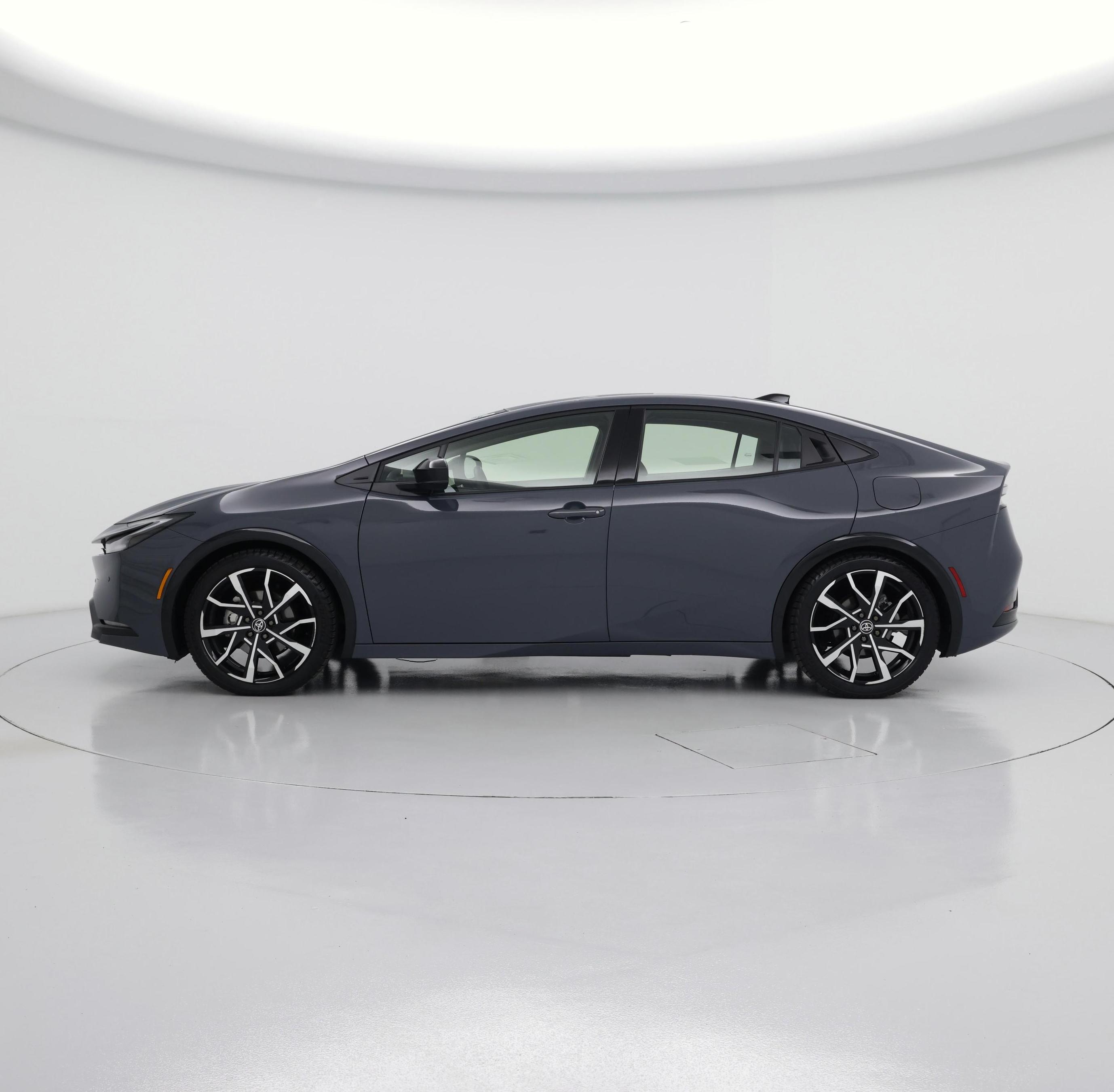 Thumbnail: 2024 Toyota Prius Prime - 3