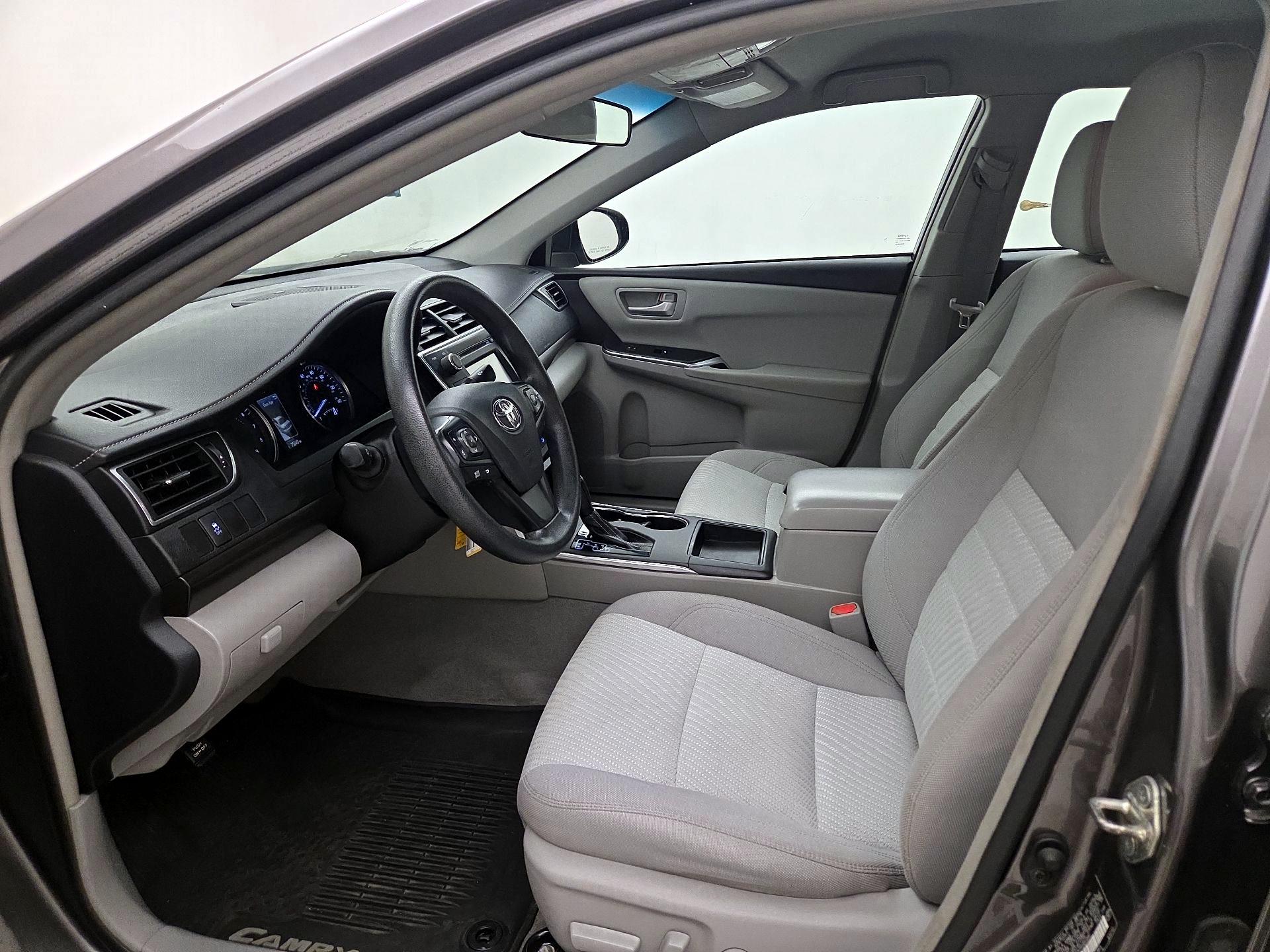 Thumbnail: 2017 Toyota Camry - 11