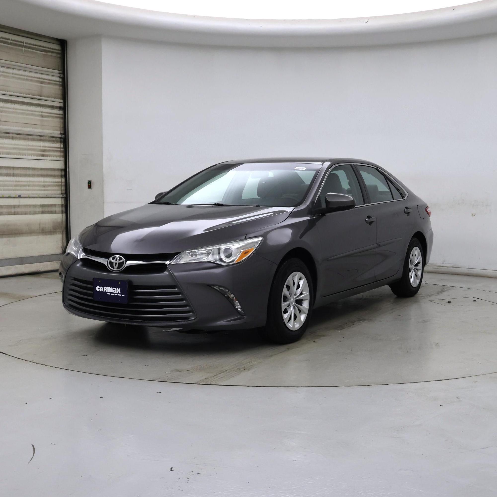 Thumbnail: 2017 Toyota Camry - 4