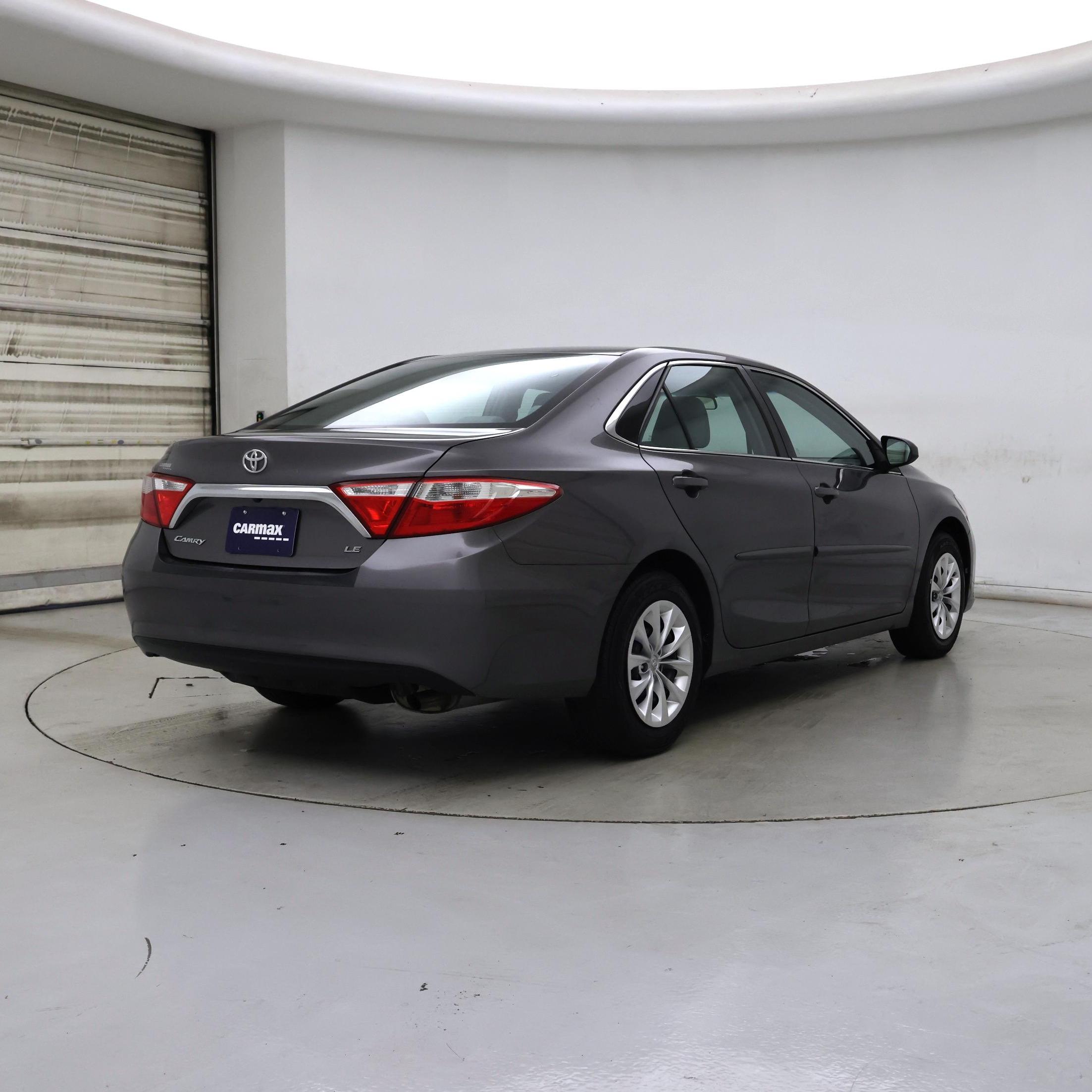Thumbnail: 2017 Toyota Camry - 8