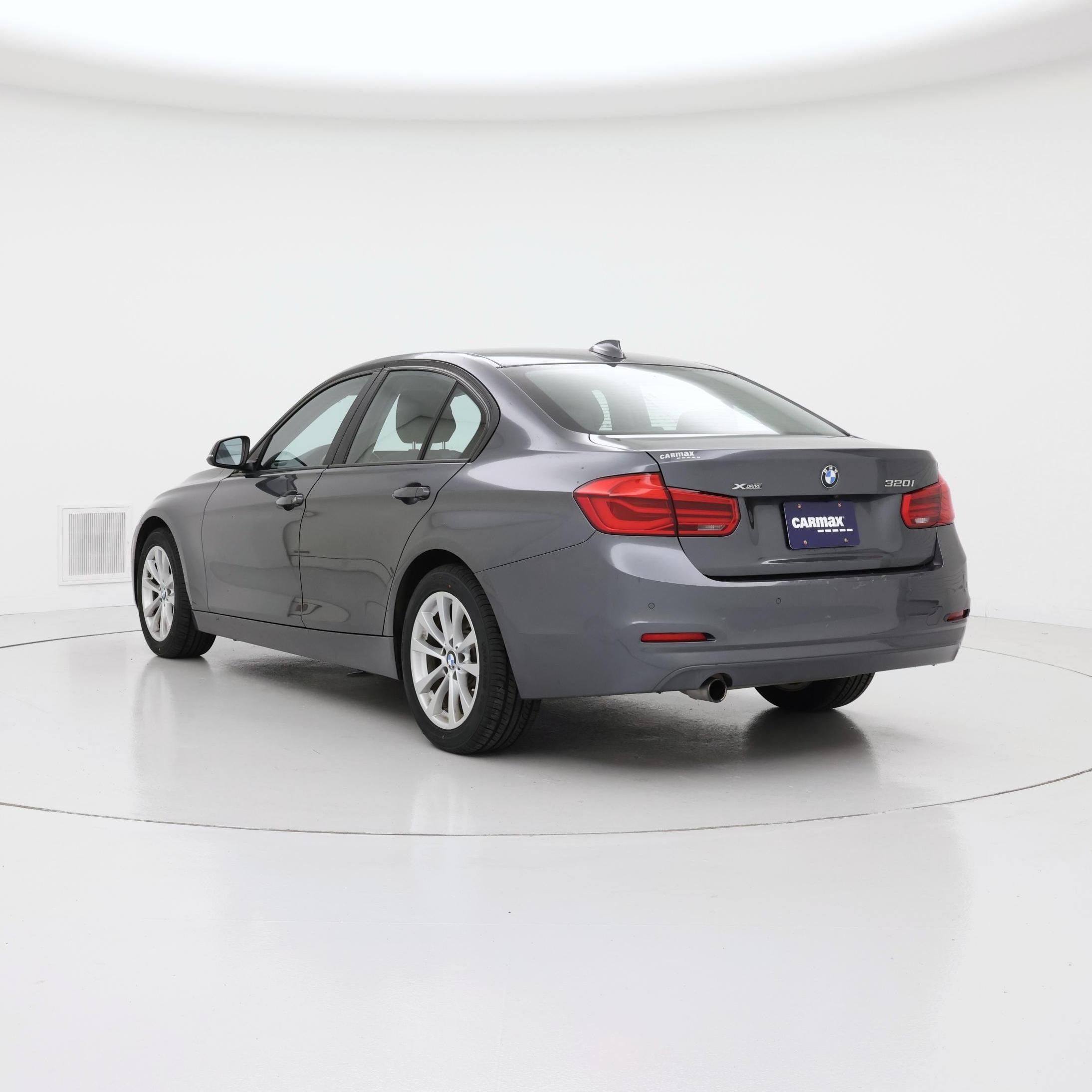 Thumbnail: 2016 BMW 3 Series - 2