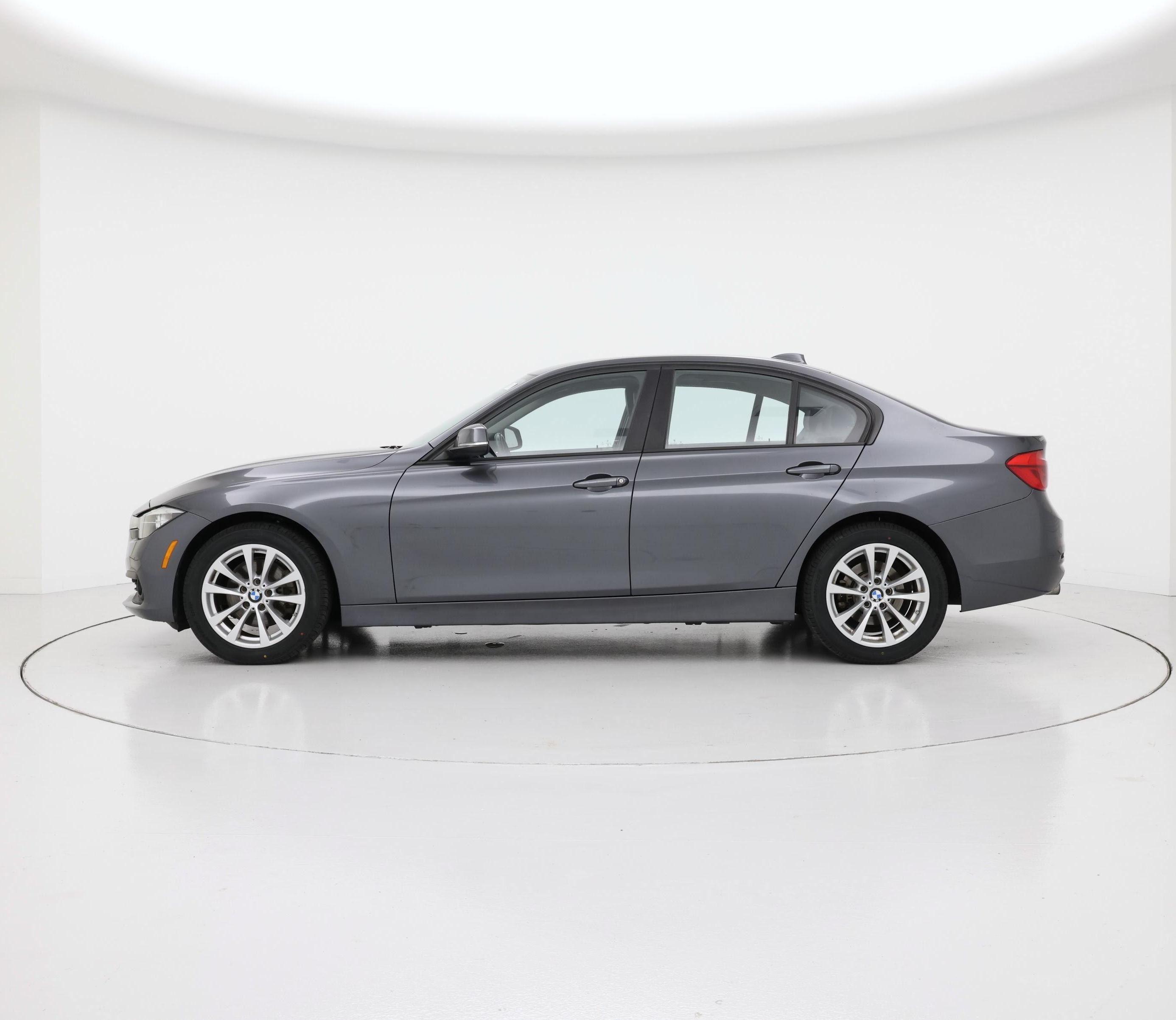 Thumbnail: 2016 BMW 3 Series - 3