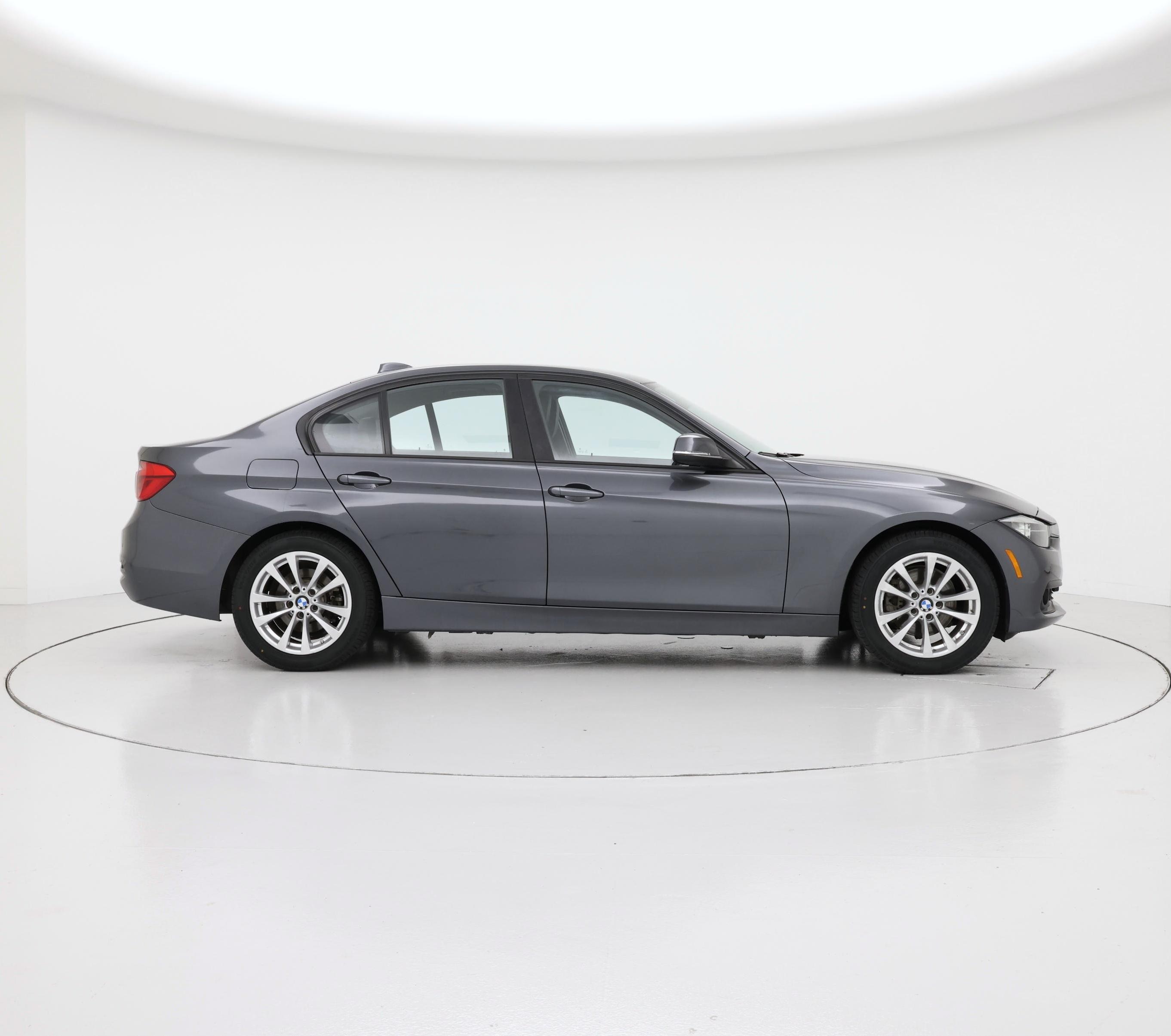 Thumbnail: 2016 BMW 3 Series - 7