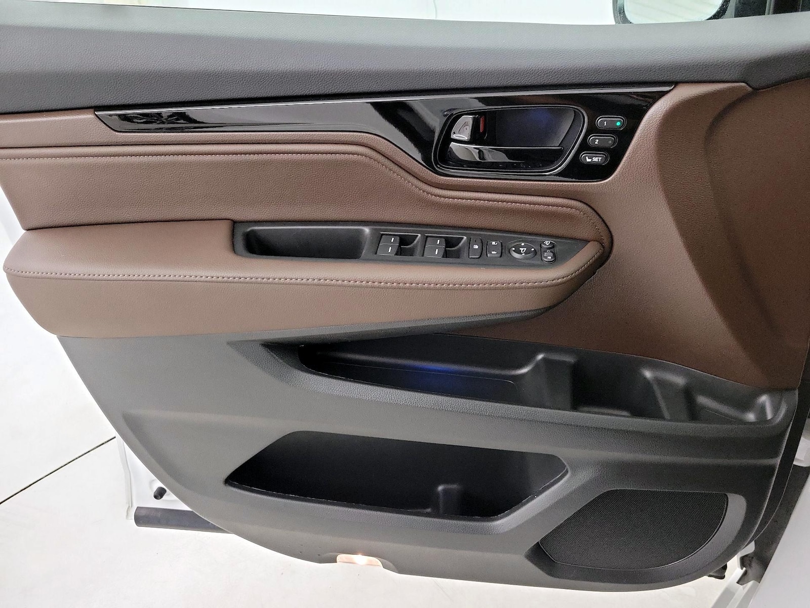 2025 Honda Odyssey Elite - Photo 13