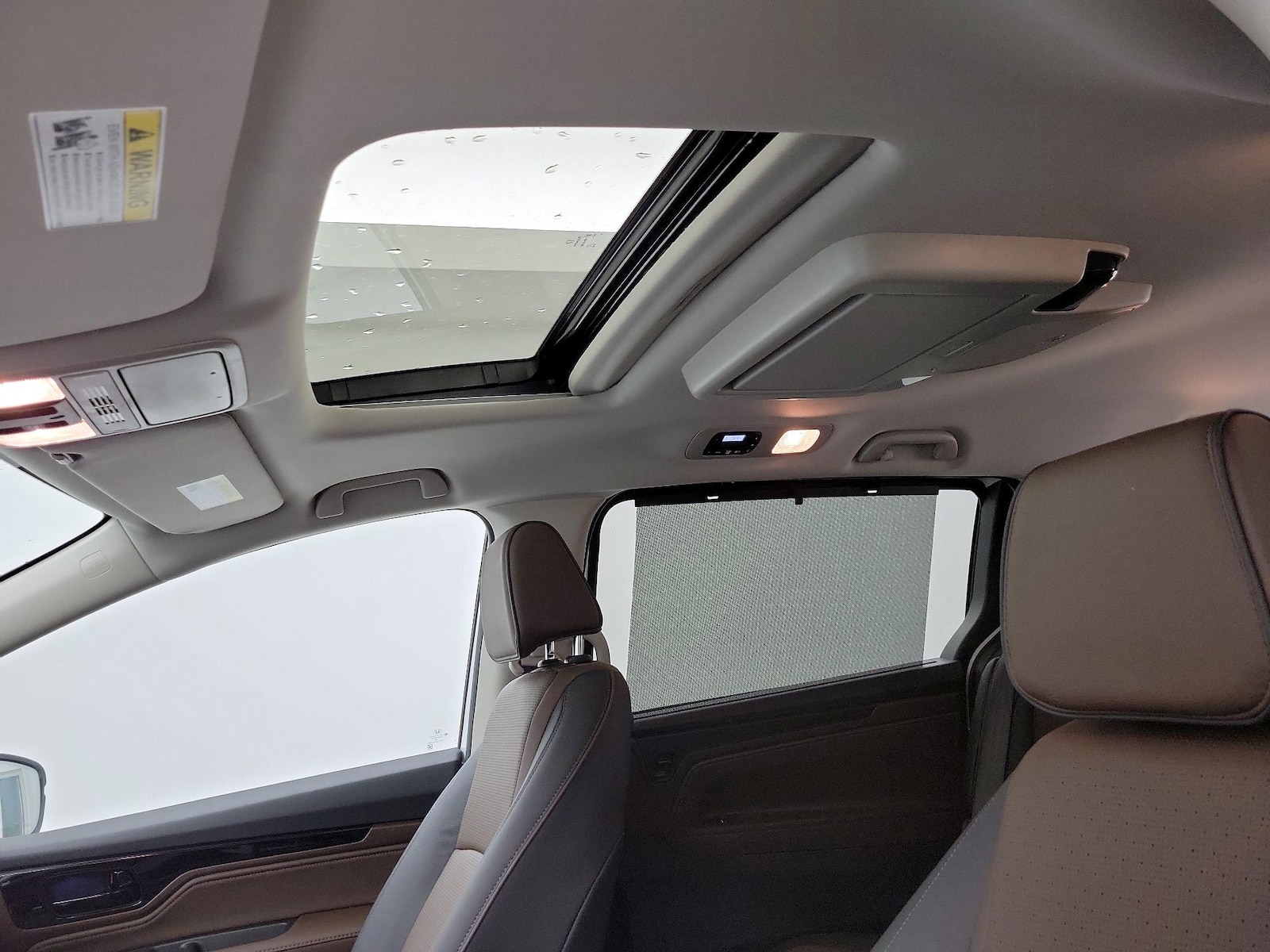 2025 Honda Odyssey Elite - Photo 21