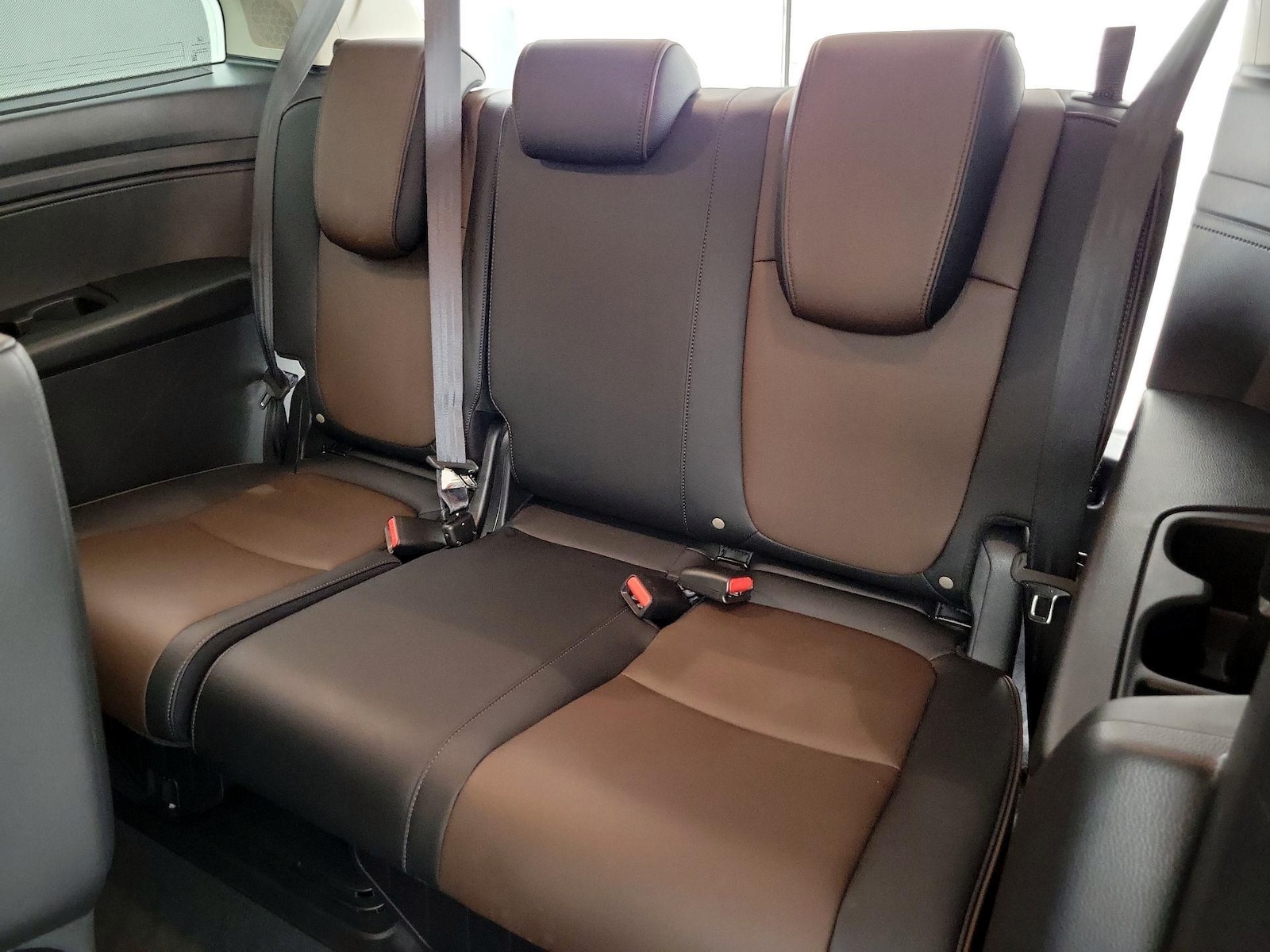 2025 Honda Odyssey Elite - Photo 23
