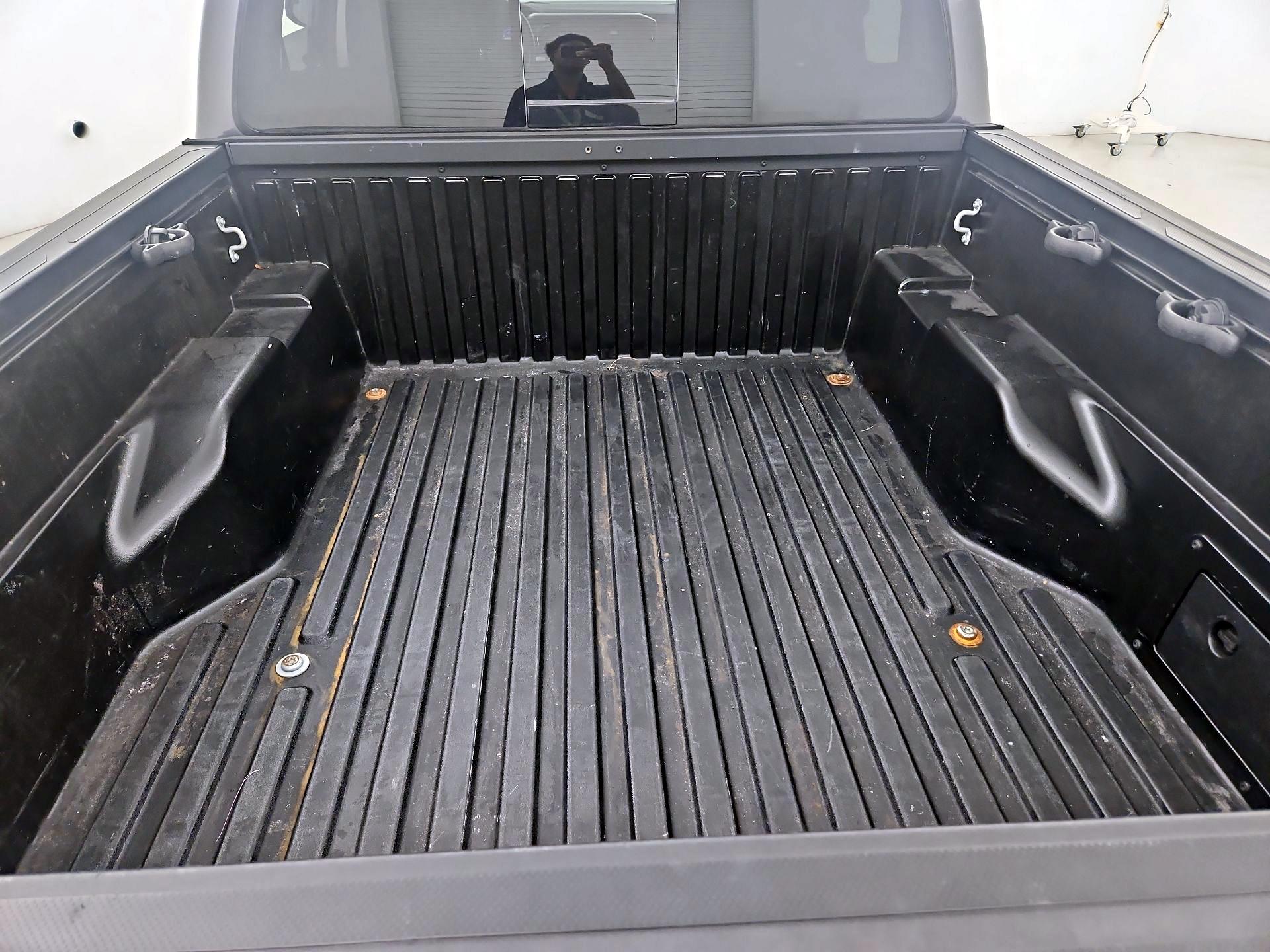 Thumbnail: 2021 Toyota Tacoma - 20