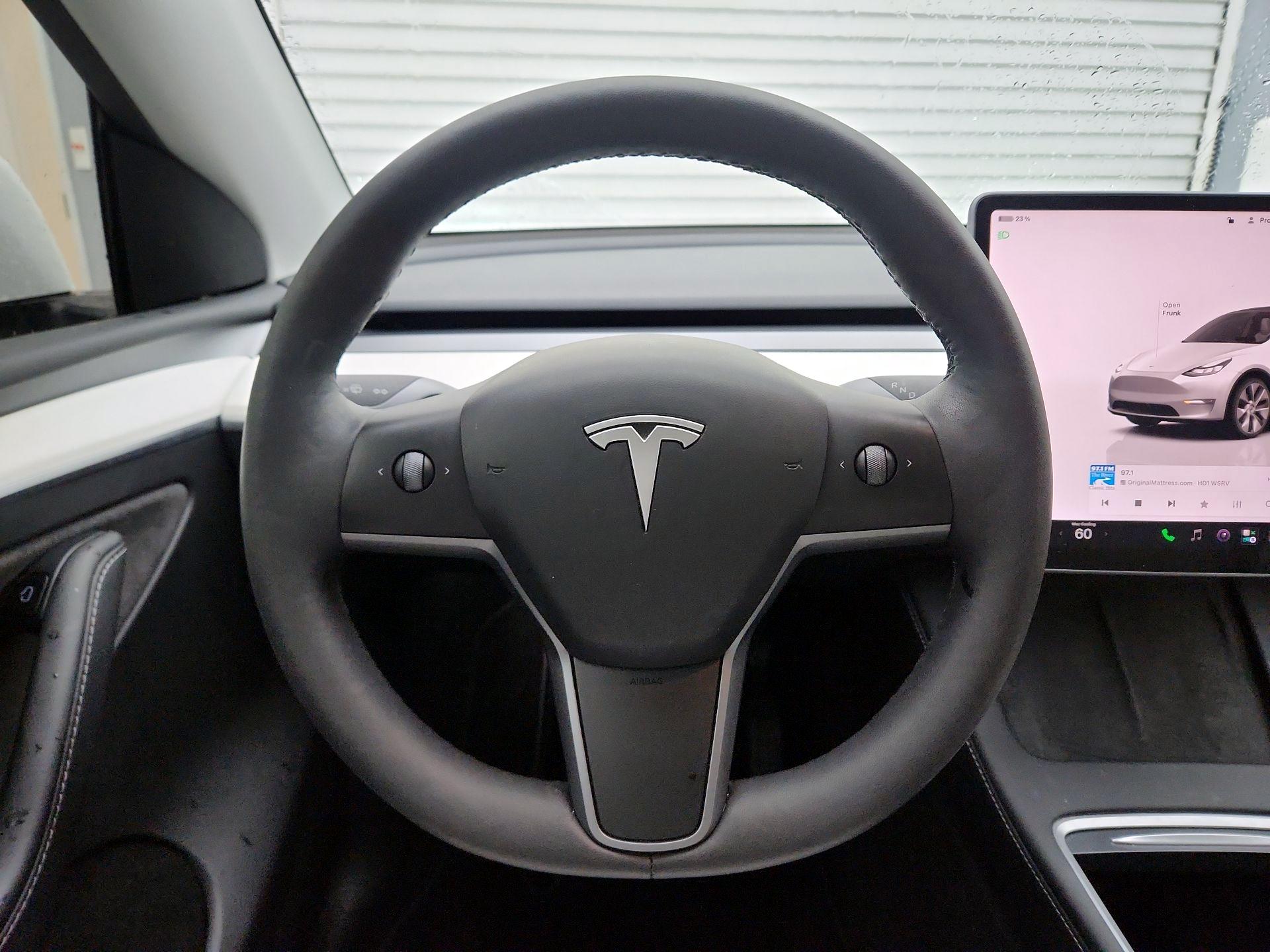Thumbnail: 2023 Tesla Model Y - 10