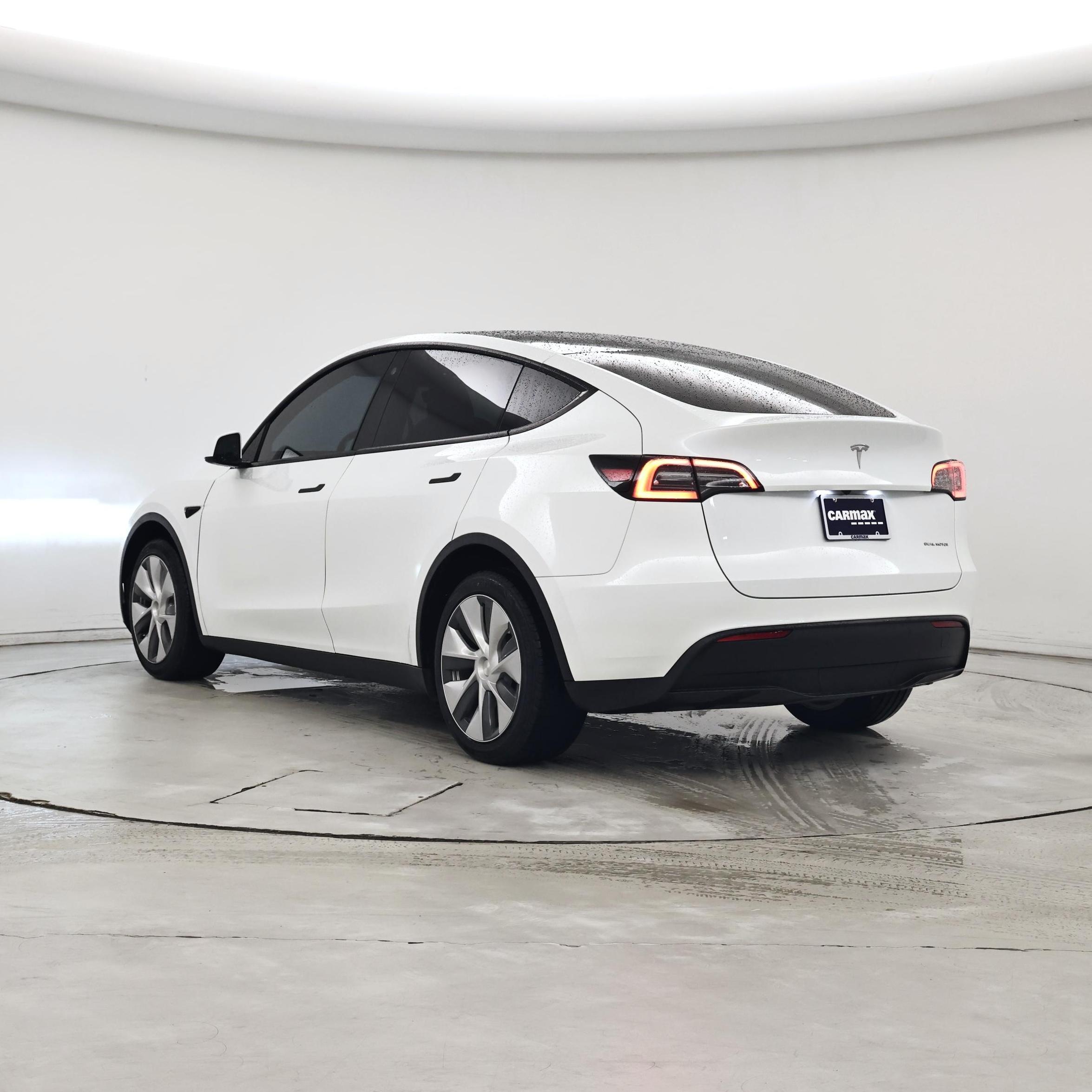 Thumbnail: 2023 Tesla Model Y - 2