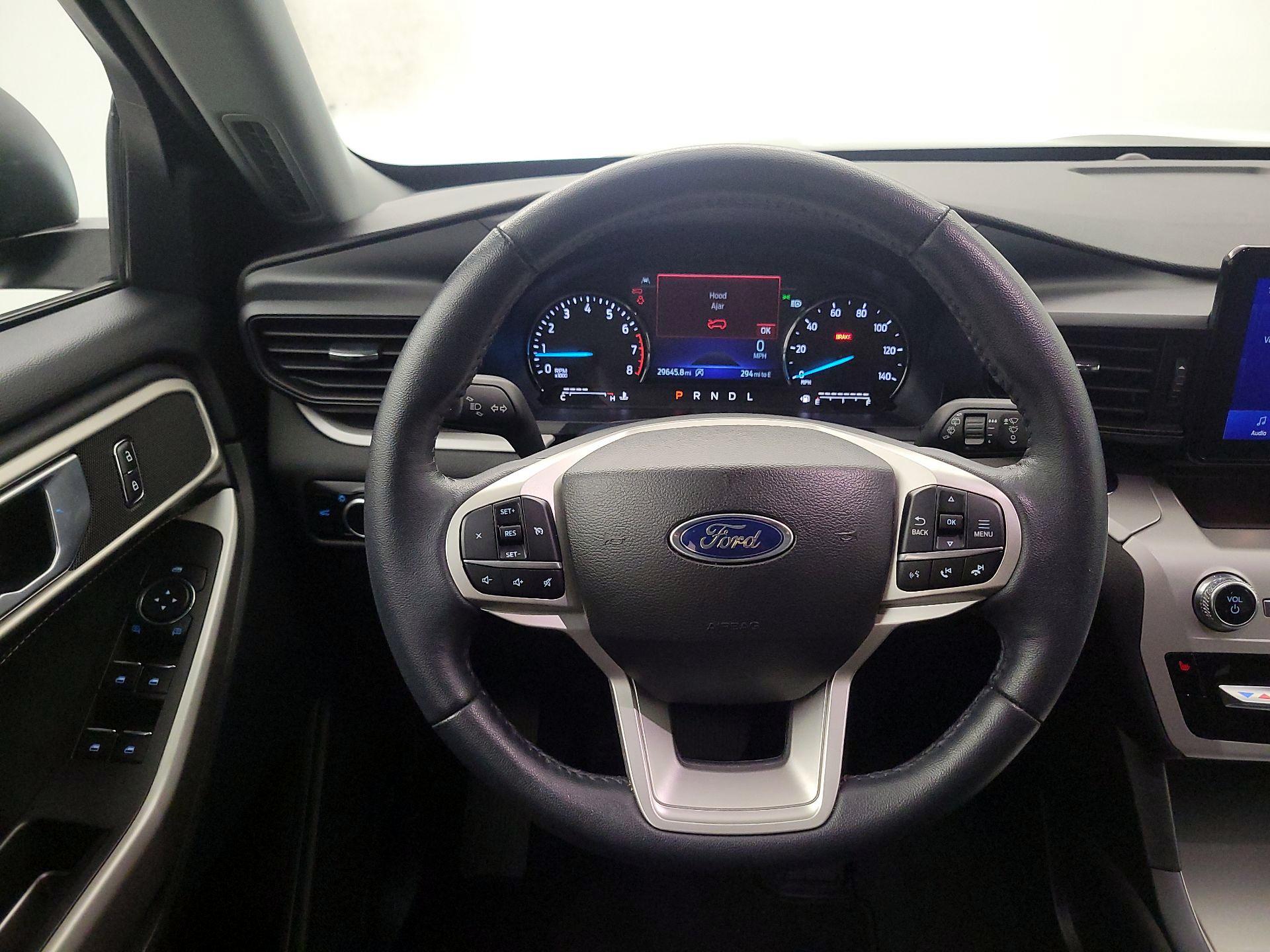 Thumbnail: 2023 Ford Explorer - 8